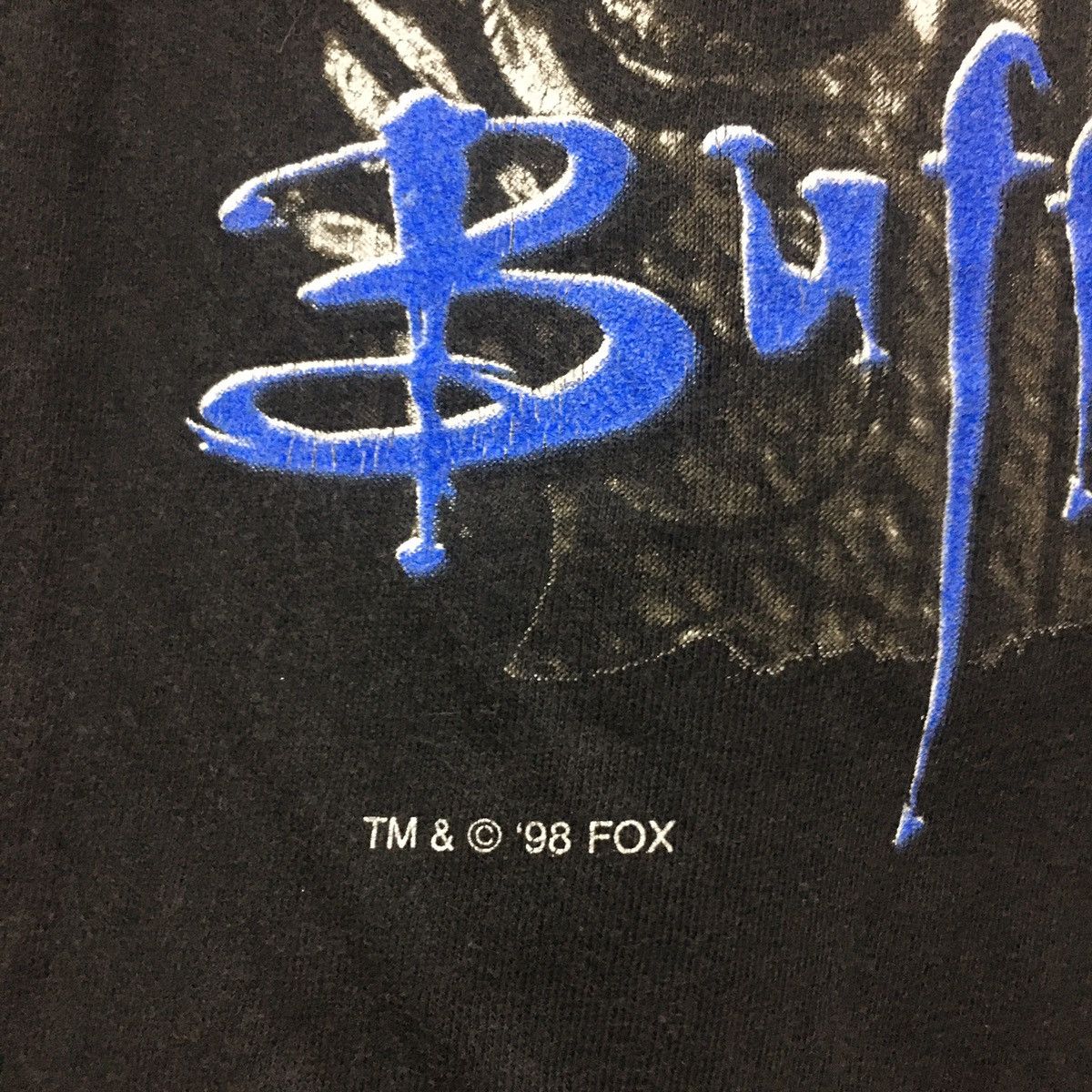 Vintage Vintage Buffy vampire horror sex movie 90s Size US L / EU 52-54 / 3 - 3 Thumbnail