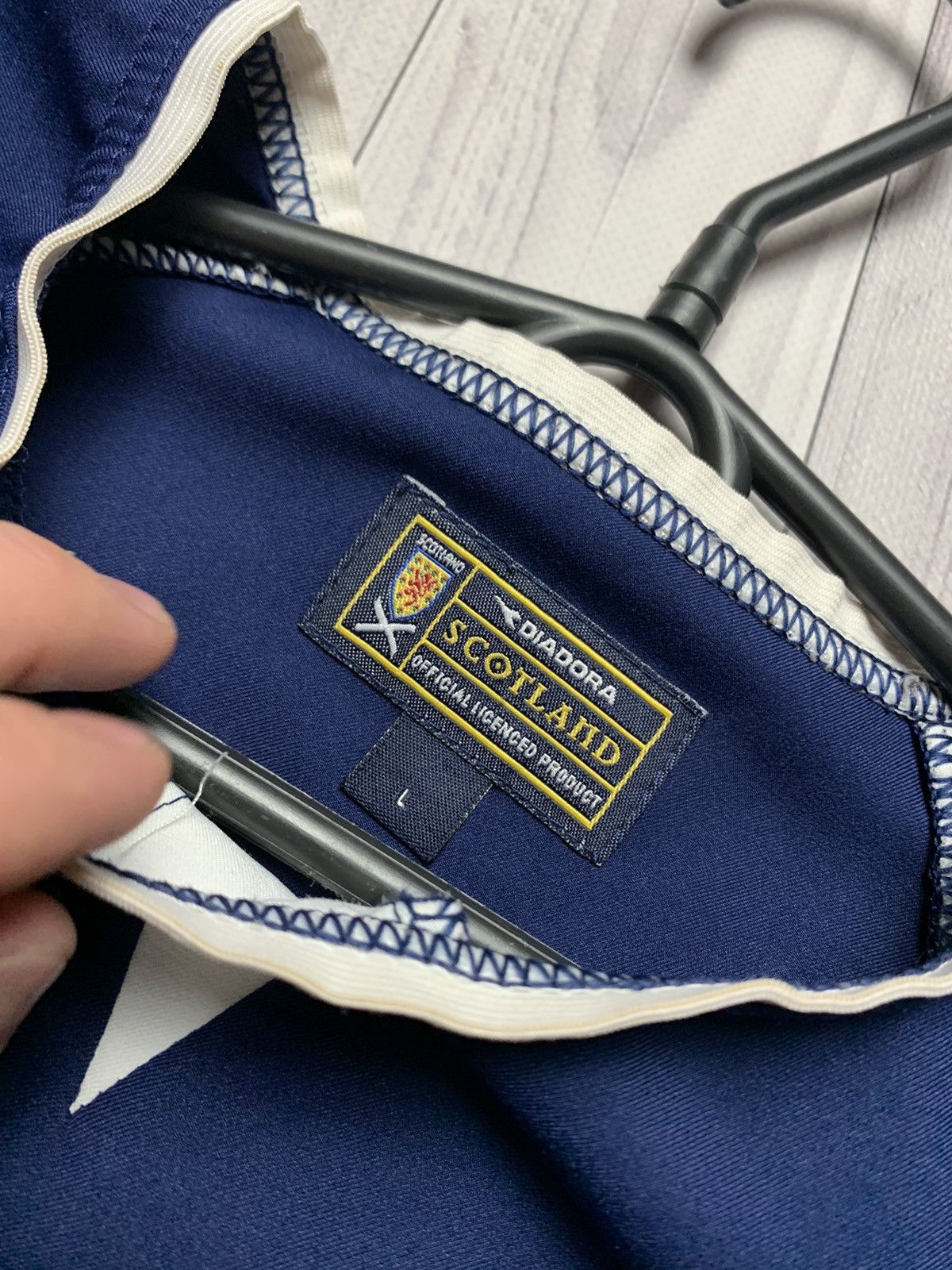 Diadora × Vintage Vintage soccer jersey Scotland size L/XL Size US XL / EU 56 / 4 - 4 Thumbnail