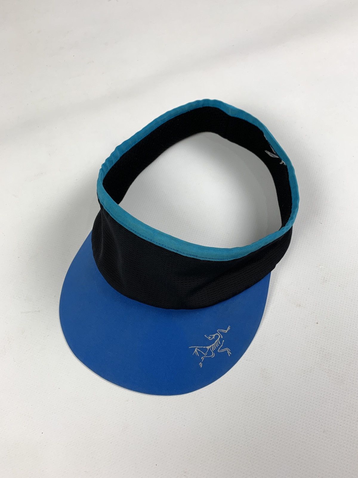 Arc'teryx Vintage Arcteryx Reflective Visor Cap Hats Size ONE SIZE - 1 Thumbnail