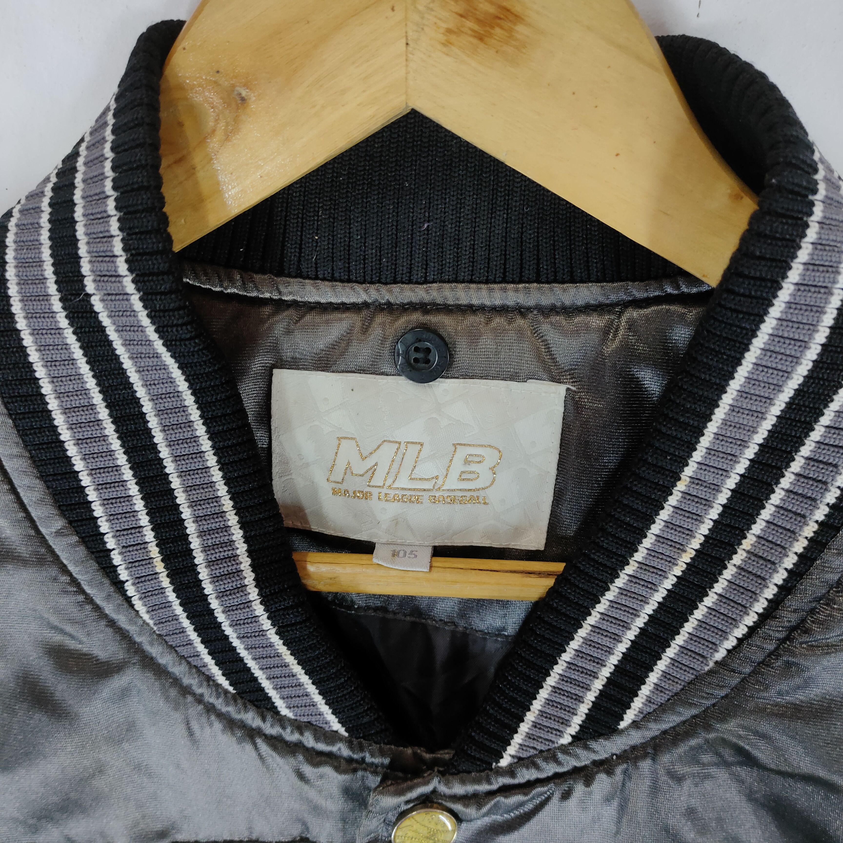 MLB × New York Yankees × Vintage Vintage MLB NEW YORK YANKEES NY Embroidery Spellout Bomber Size US L / EU 52-54 / 3 - 6 Thumbnail