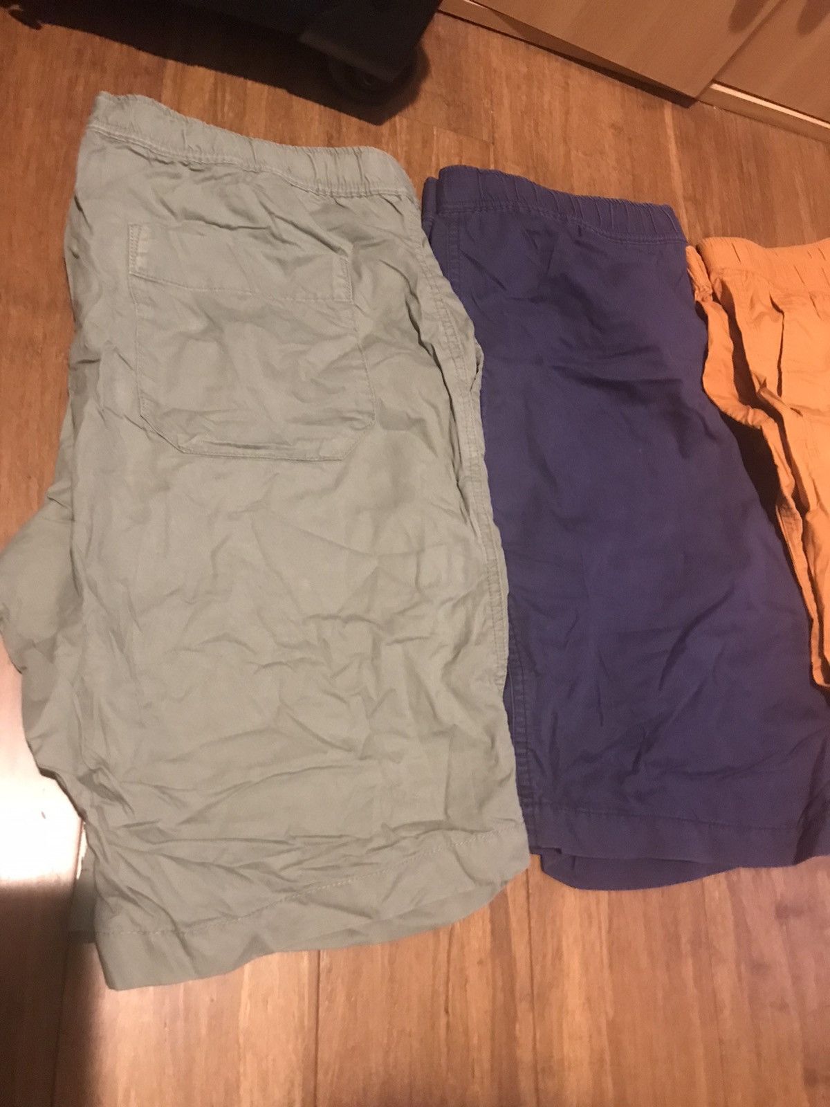 Uniqlo Uniqlo Shorts (set of 4) Size US 33 - 3 Thumbnail