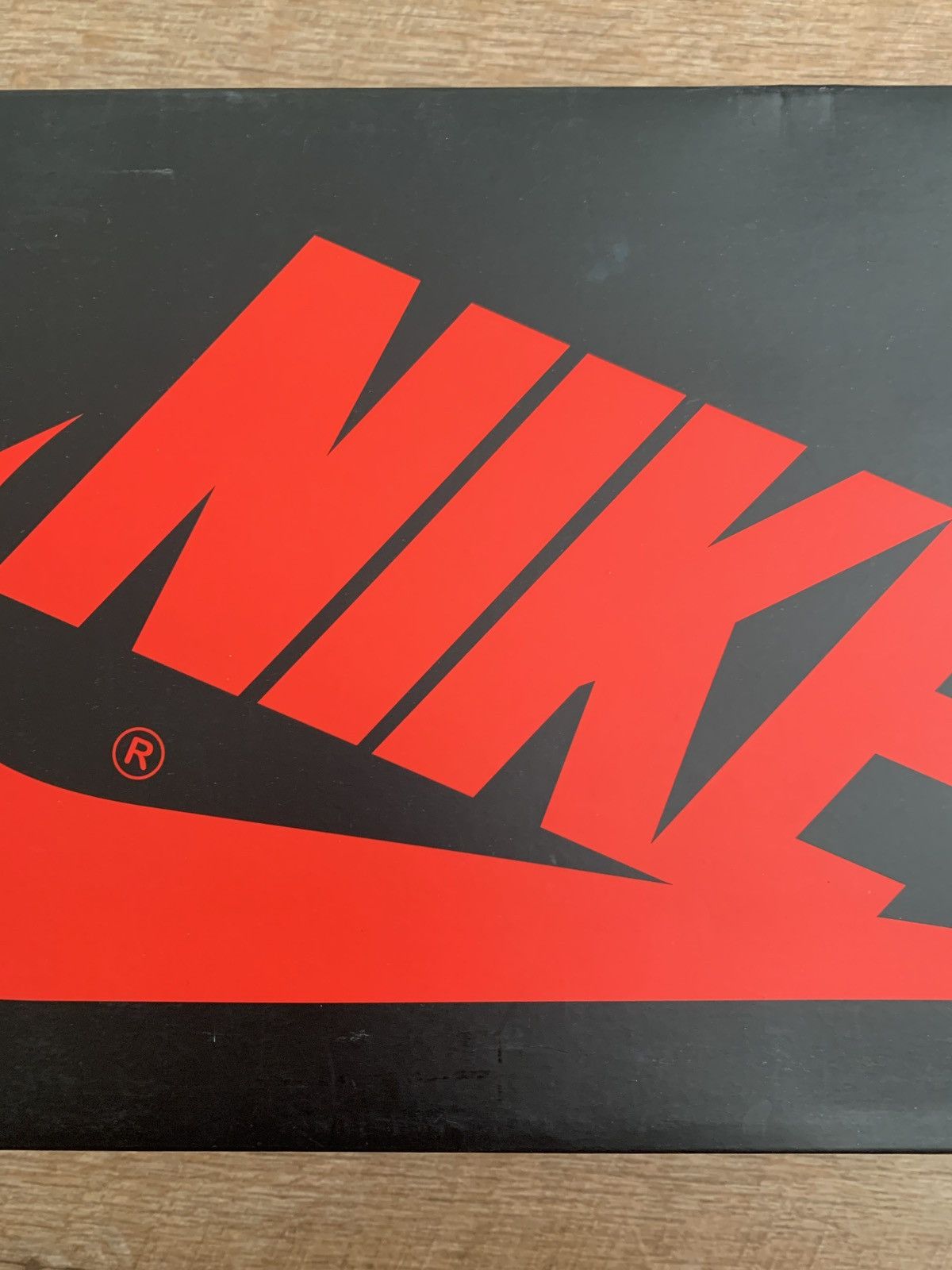 Nike Air Jordan 1 Retro High OG Neutral Grey 2019 Size US 9 / EU 42 - 8 Thumbnail