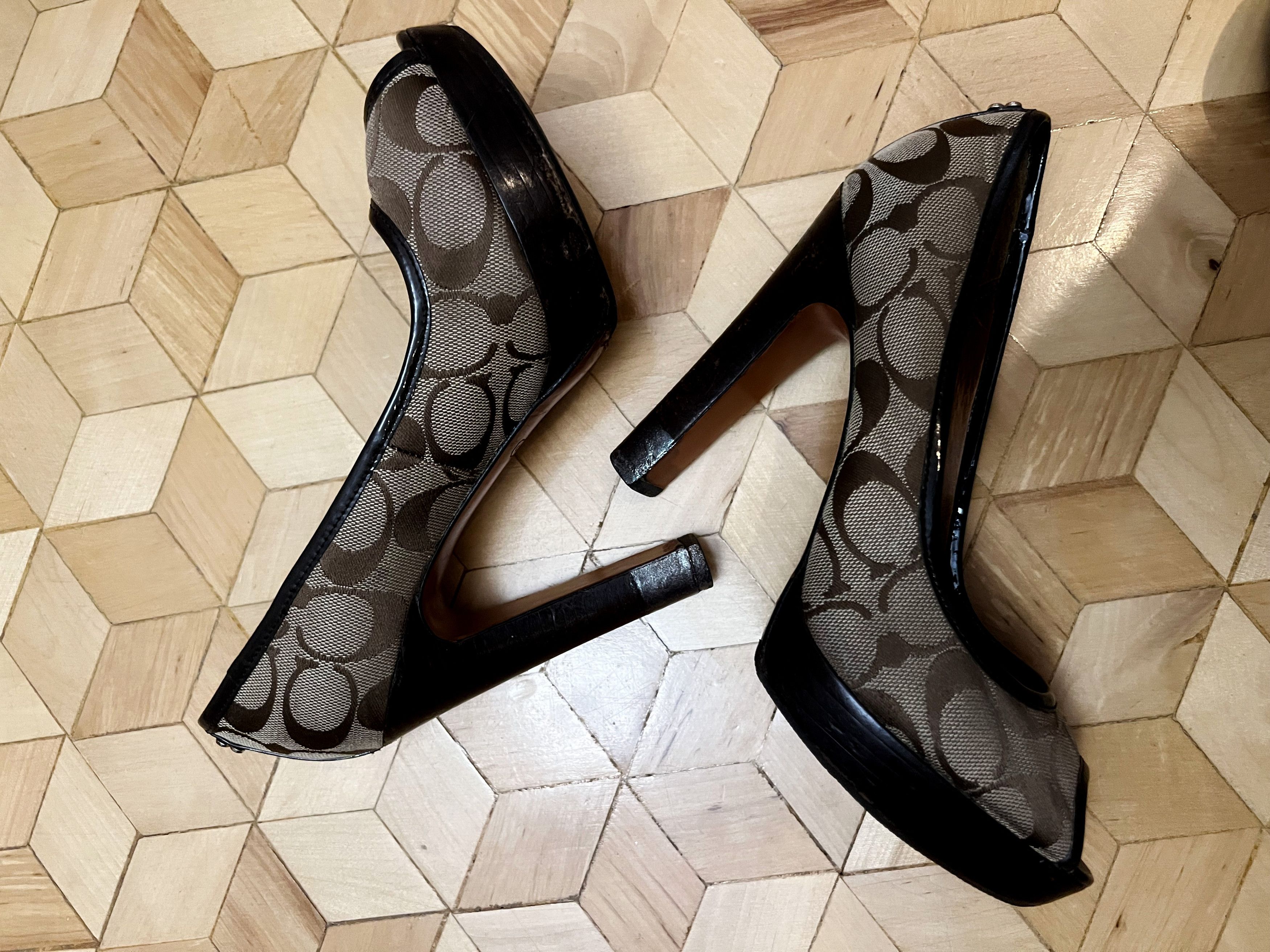 Coach Coach Monogram Logo High Heels 7 UK 37.5 EU Size US 7 / IT 37 - 1 Thumbnail