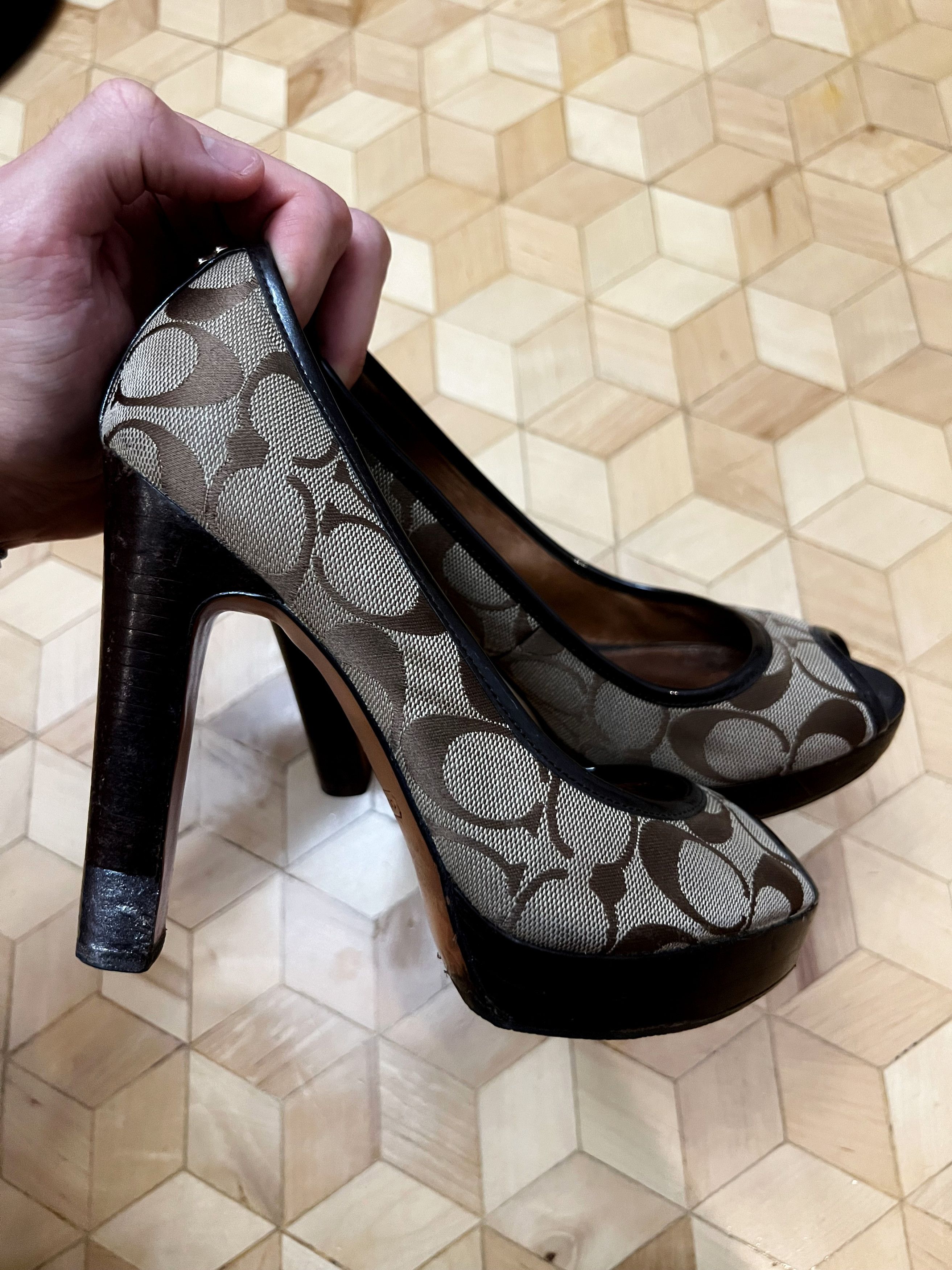 Coach Coach Monogram Logo High Heels 7 UK 37.5 EU Size US 7 / IT 37 - 3 Thumbnail