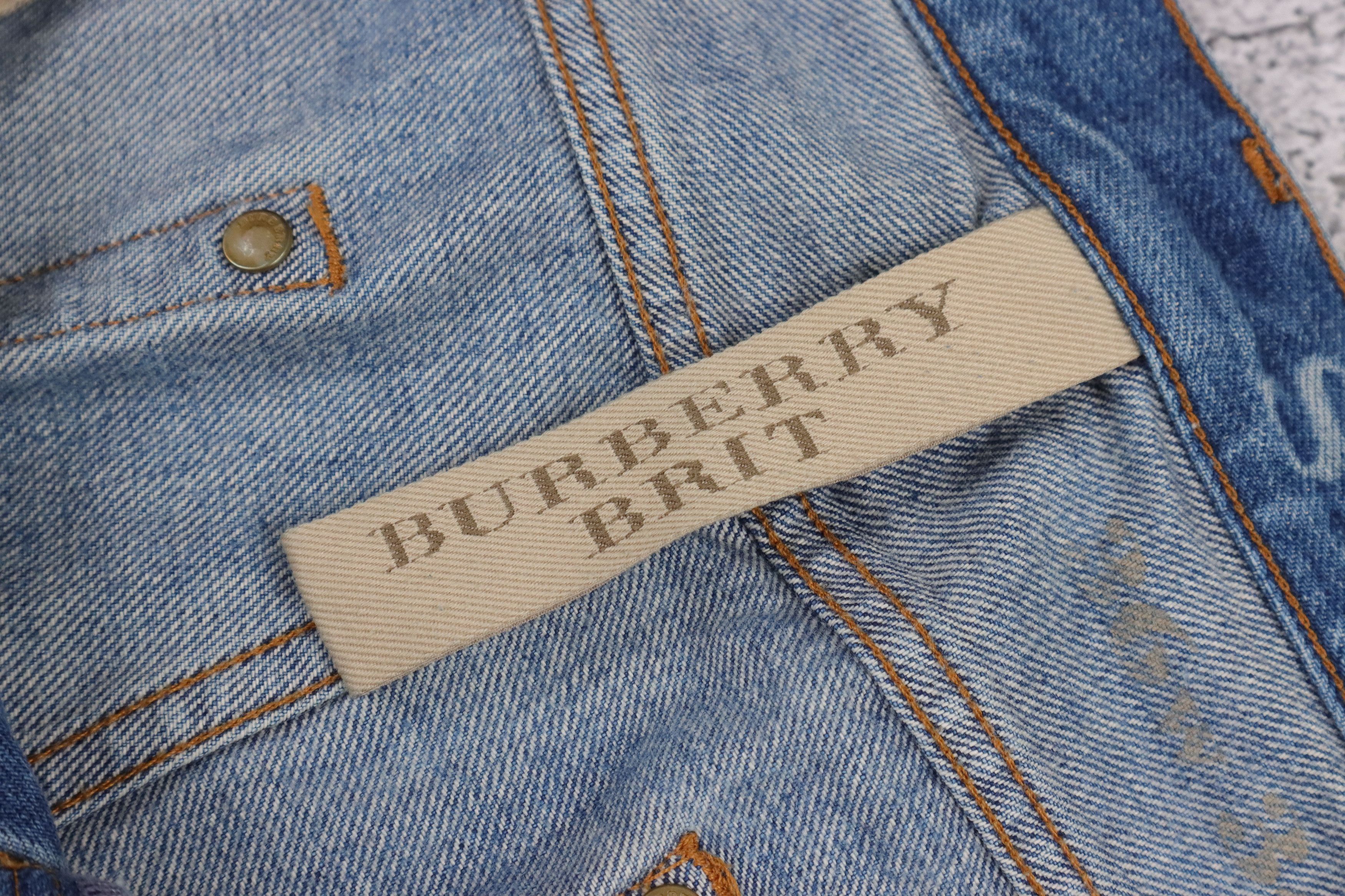 Burberry Burberry Light Wash Denim Jeans Size US 36 / EU 52 - 12 Thumbnail