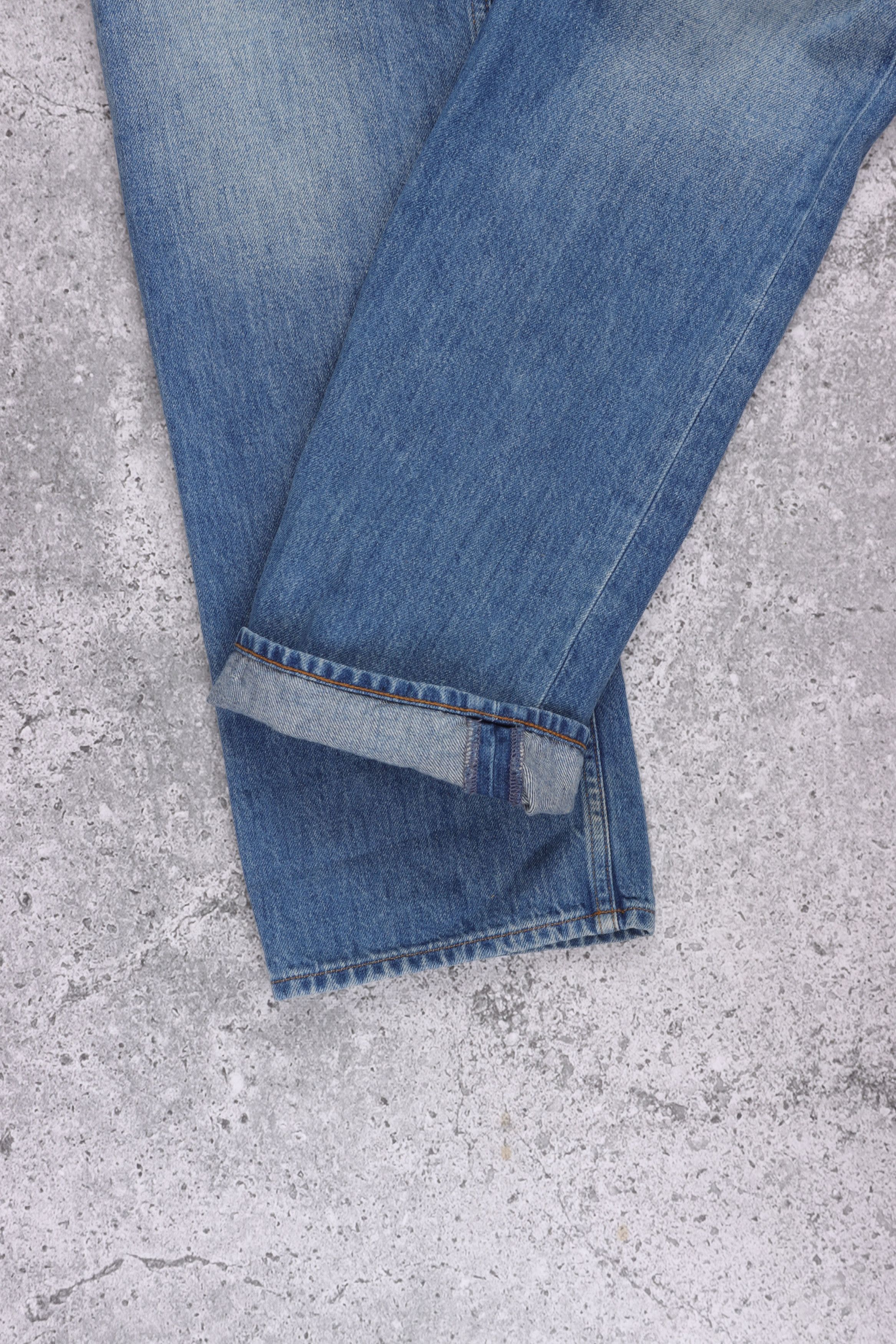 Burberry Burberry Light Wash Denim Jeans Size US 36 / EU 52 - 4 Thumbnail