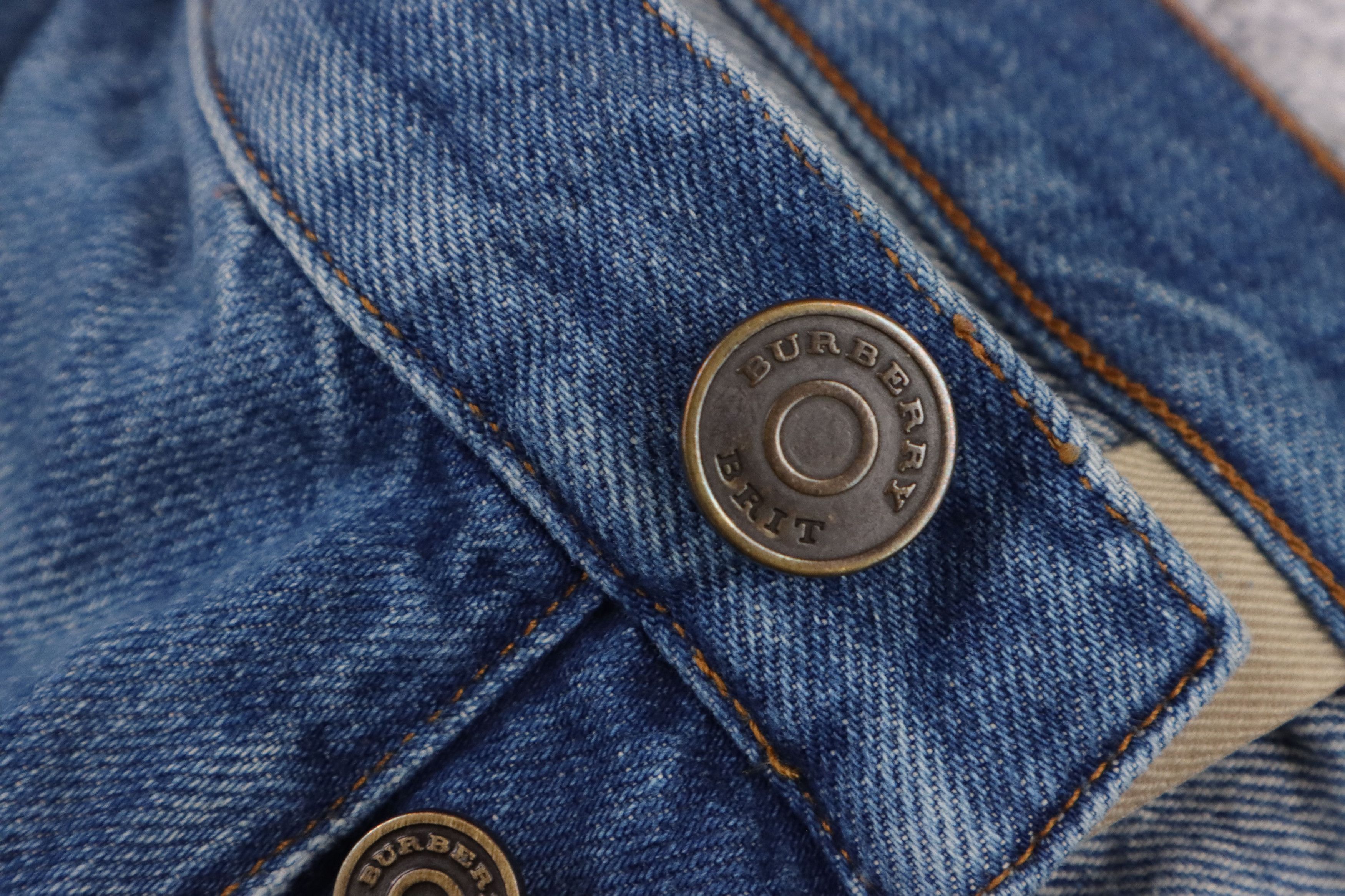 Burberry Burberry Light Wash Denim Jeans Size US 36 / EU 52 - 11 Thumbnail