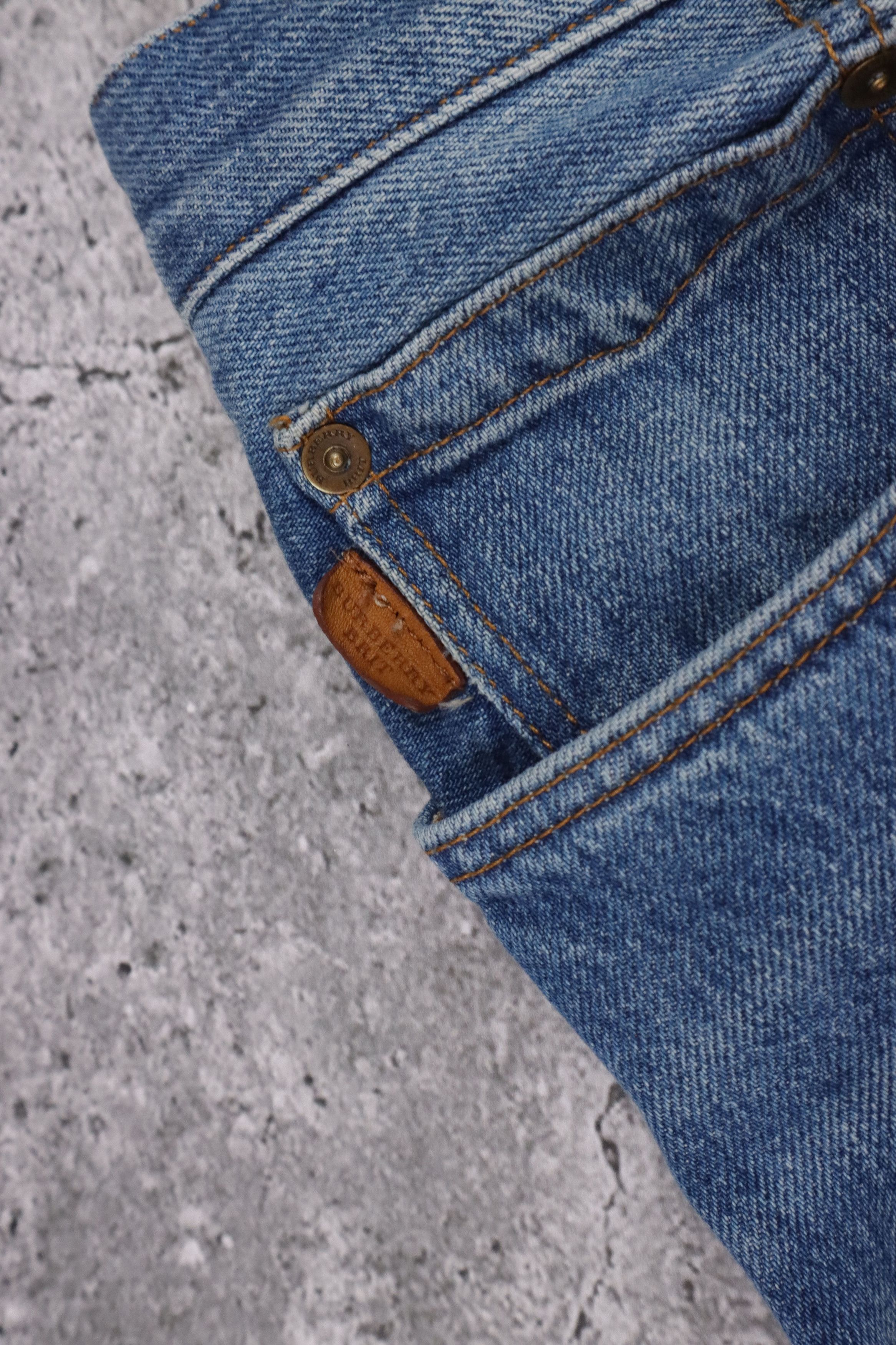Burberry Burberry Light Wash Denim Jeans Size US 36 / EU 52 - 9 Thumbnail