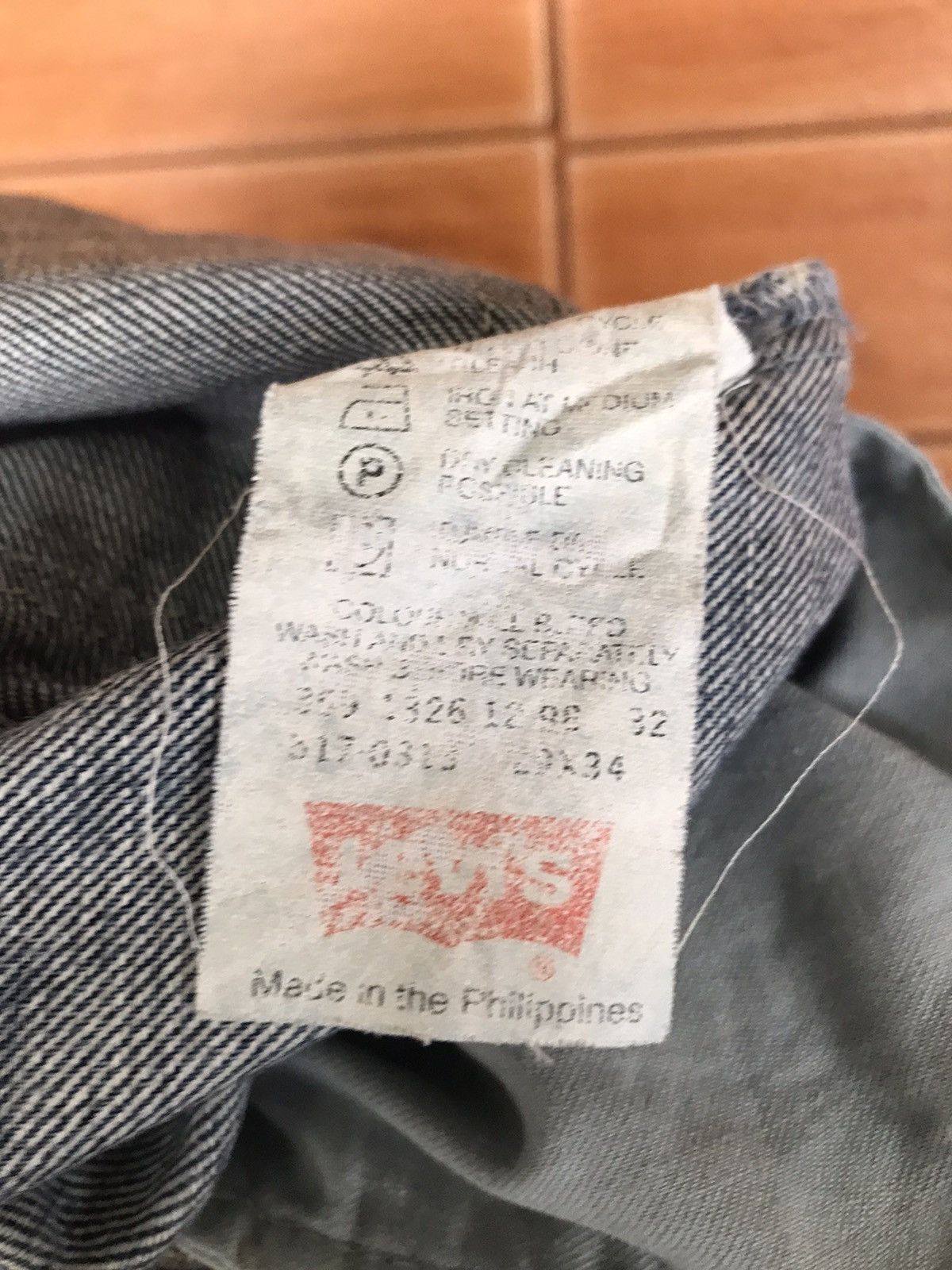 Levi's Vintage Clothing Vintage Levis 517 Flared Denim Jeans Bootcut Size US 29 - 12 Thumbnail