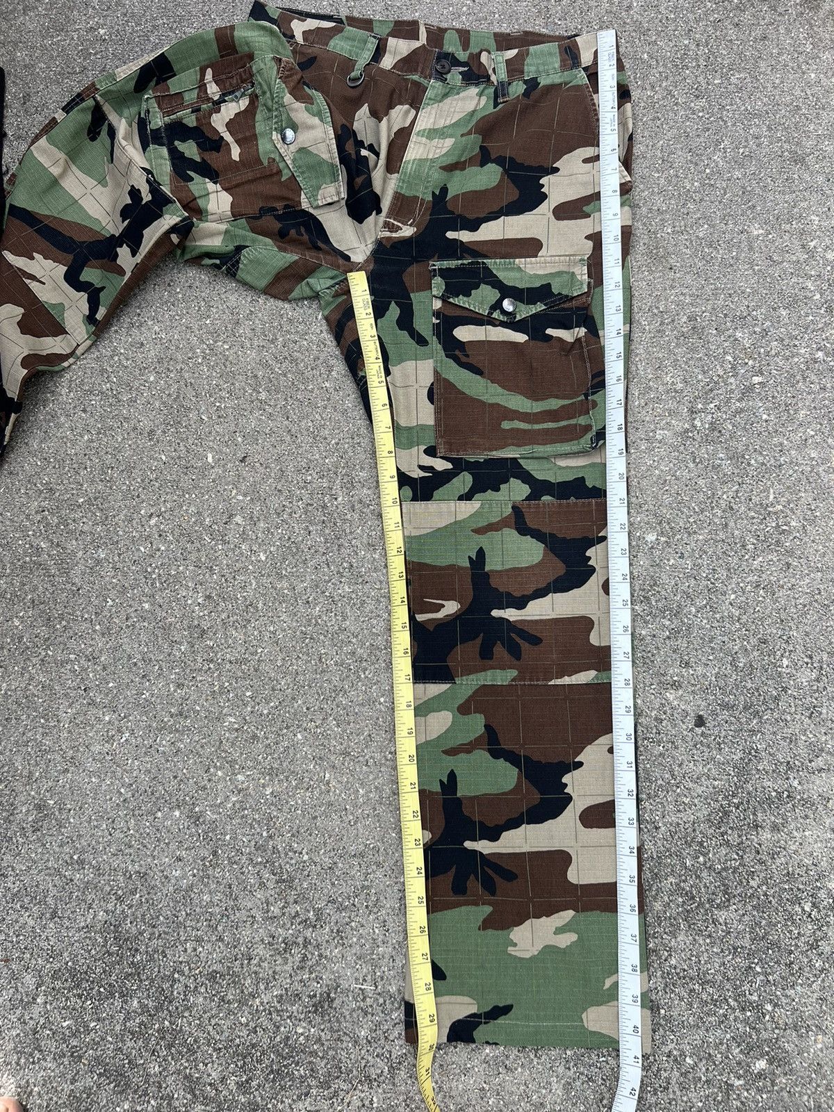 Sophnet. Sophnet Japan Camouflage Tactical Parachute Cargo Trouser Size US 32 / EU 48 - 5 Thumbnail