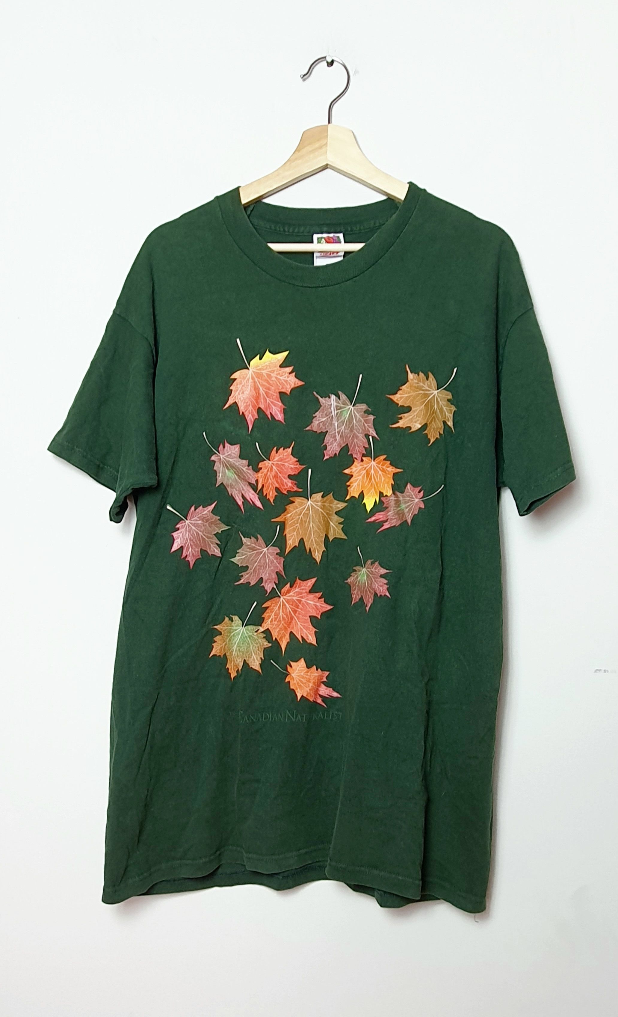 Vintage Canadian Natura Autumn T-shirt Size US XL / EU 56 / 4 - 1 Thumbnail