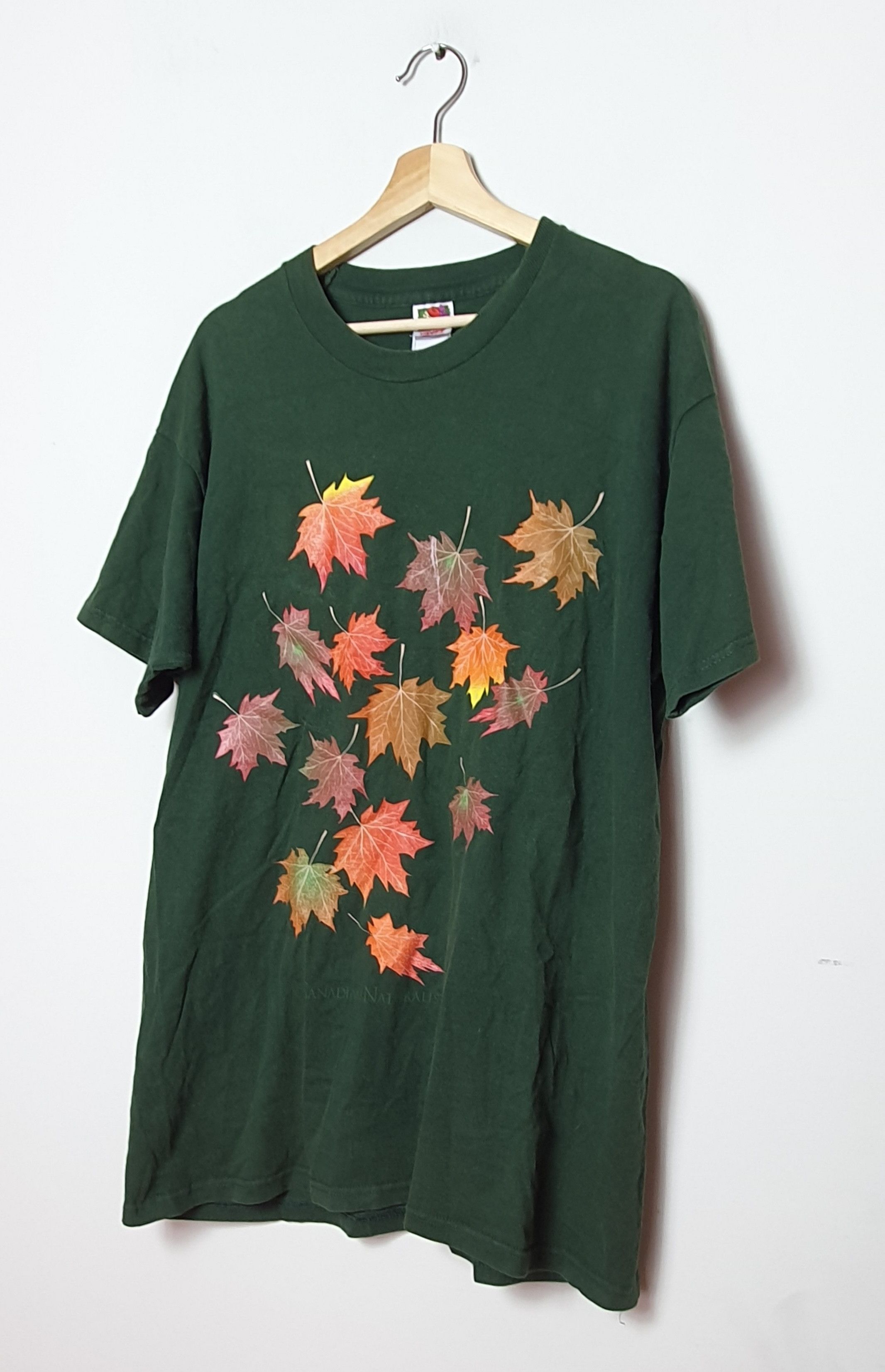 Vintage Canadian Natura Autumn T-shirt Size US XL / EU 56 / 4 - 2 Thumbnail