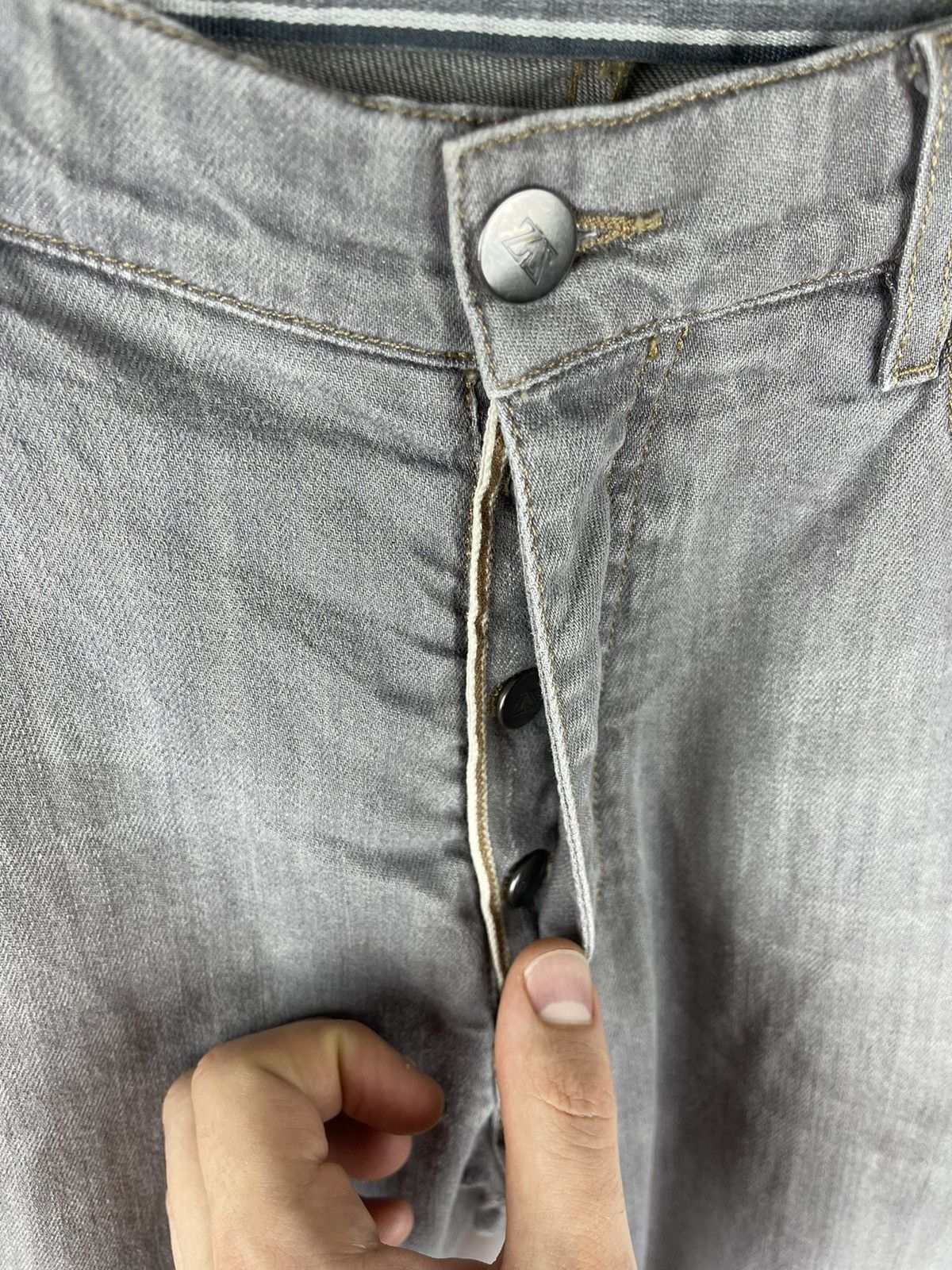 Ermenegildo Zegna Zegna Sport selvedge grey comfort denim regular fit jeans Size US 34 / EU 50 - 12 Thumbnail