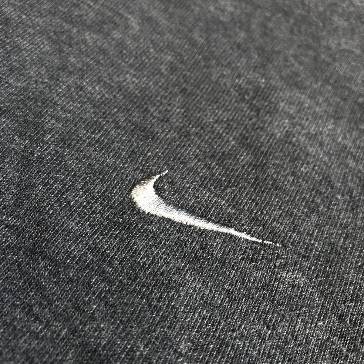 Nike Vintage 2000s Nike Basic Logo Swoosh Pullover Blank Hoodie Size US L / EU 52-54 / 3 - 3 Thumbnail