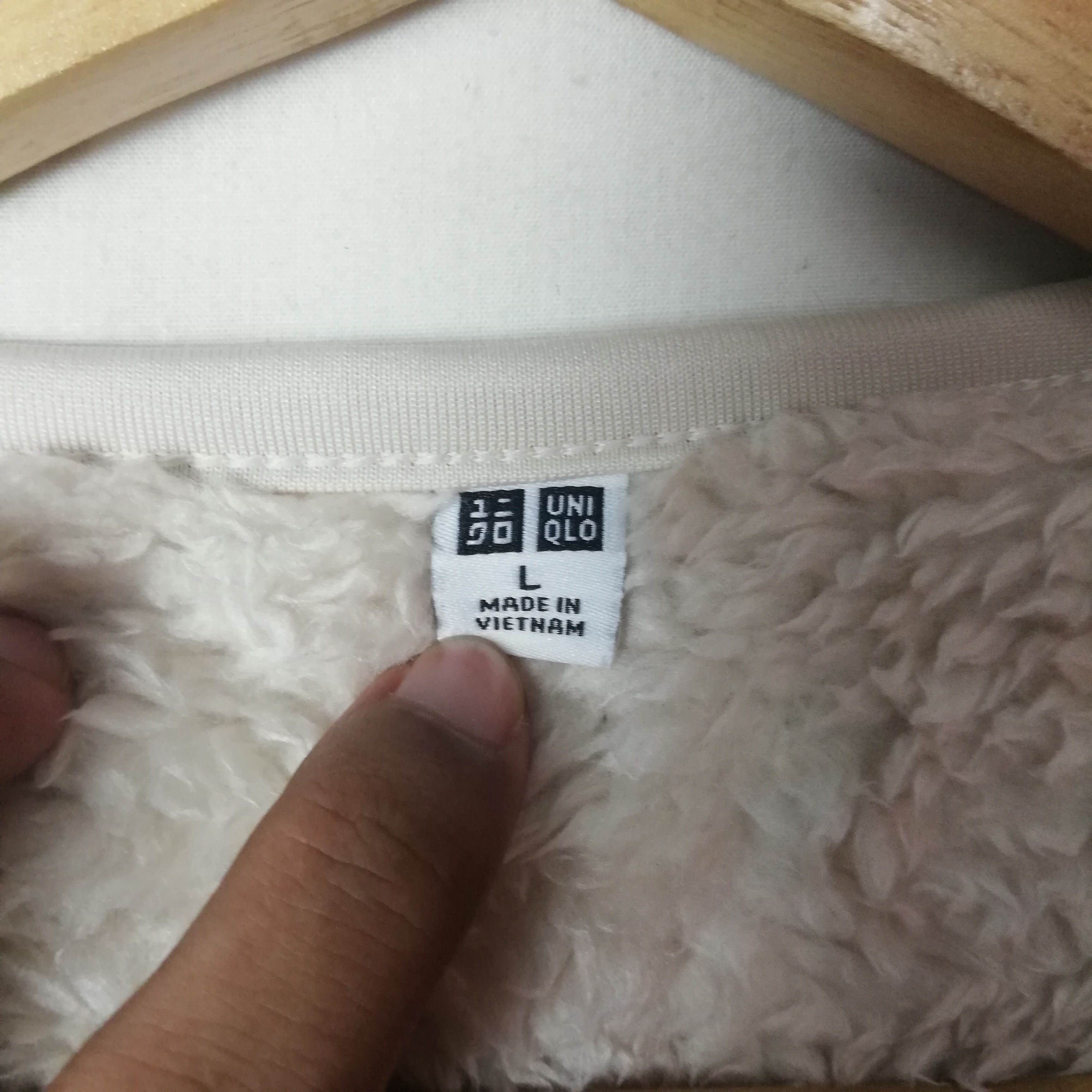 Japanese Brand Vintage Uniqlo Blank Sherpa Fleece Pullover Sweatshirts Size US XL / EU 56 / 4 - 7 Thumbnail
