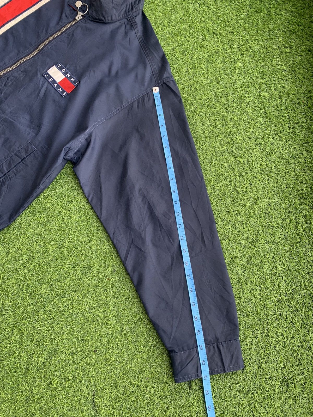 Tommy Hilfiger Vintage Tommy Hilfiger jacket Size US L / EU 52-54 / 3 - 25 Thumbnail