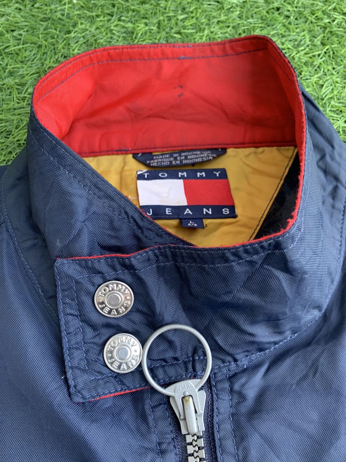 Tommy Hilfiger Vintage Tommy Hilfiger jacket Size US L / EU 52-54 / 3 - 21 Thumbnail
