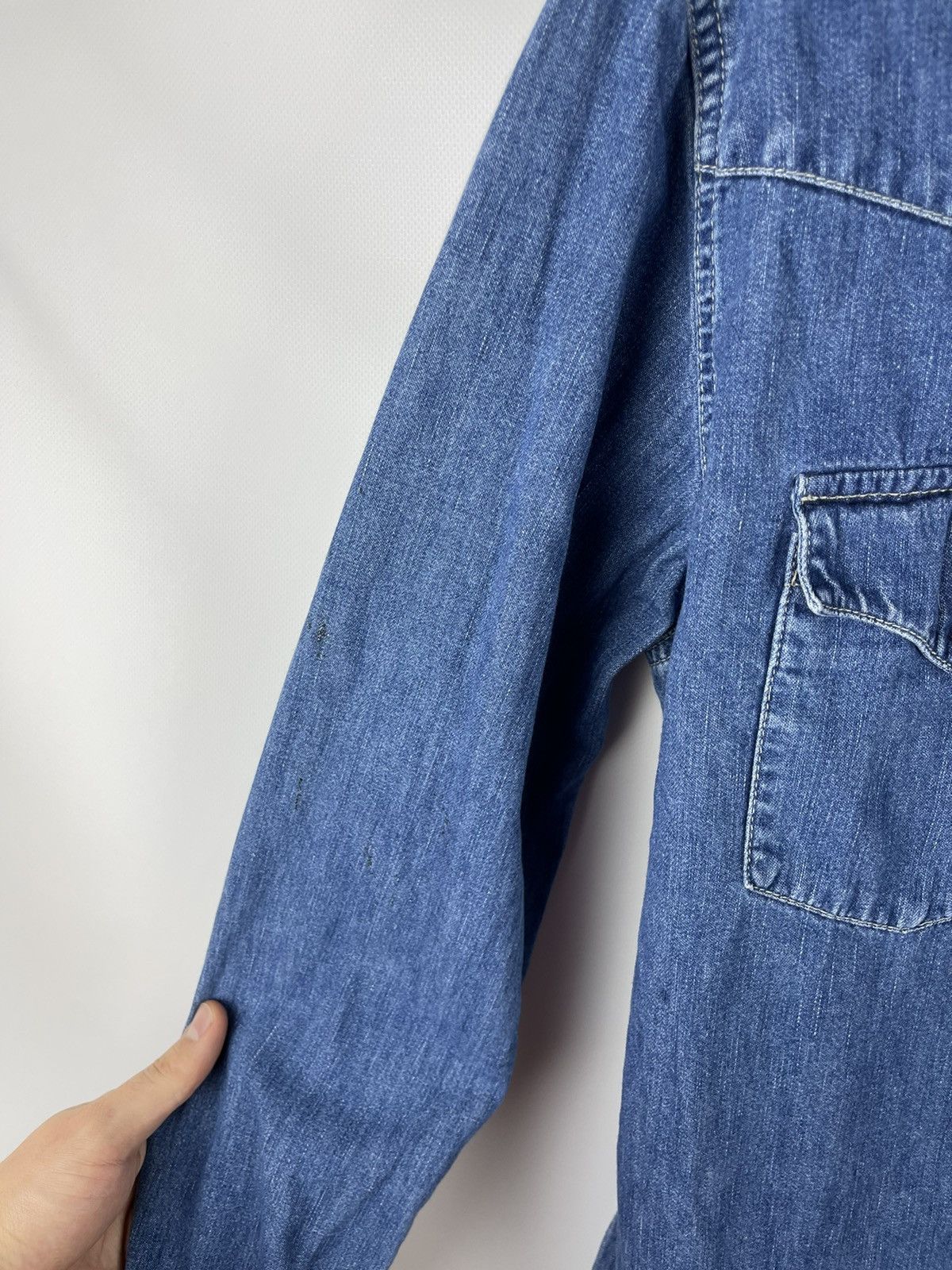 Levi's Levi’s vintage 90s red tab blue denim button up shirt Size US L / EU 52-54 / 3 - 7 Thumbnail