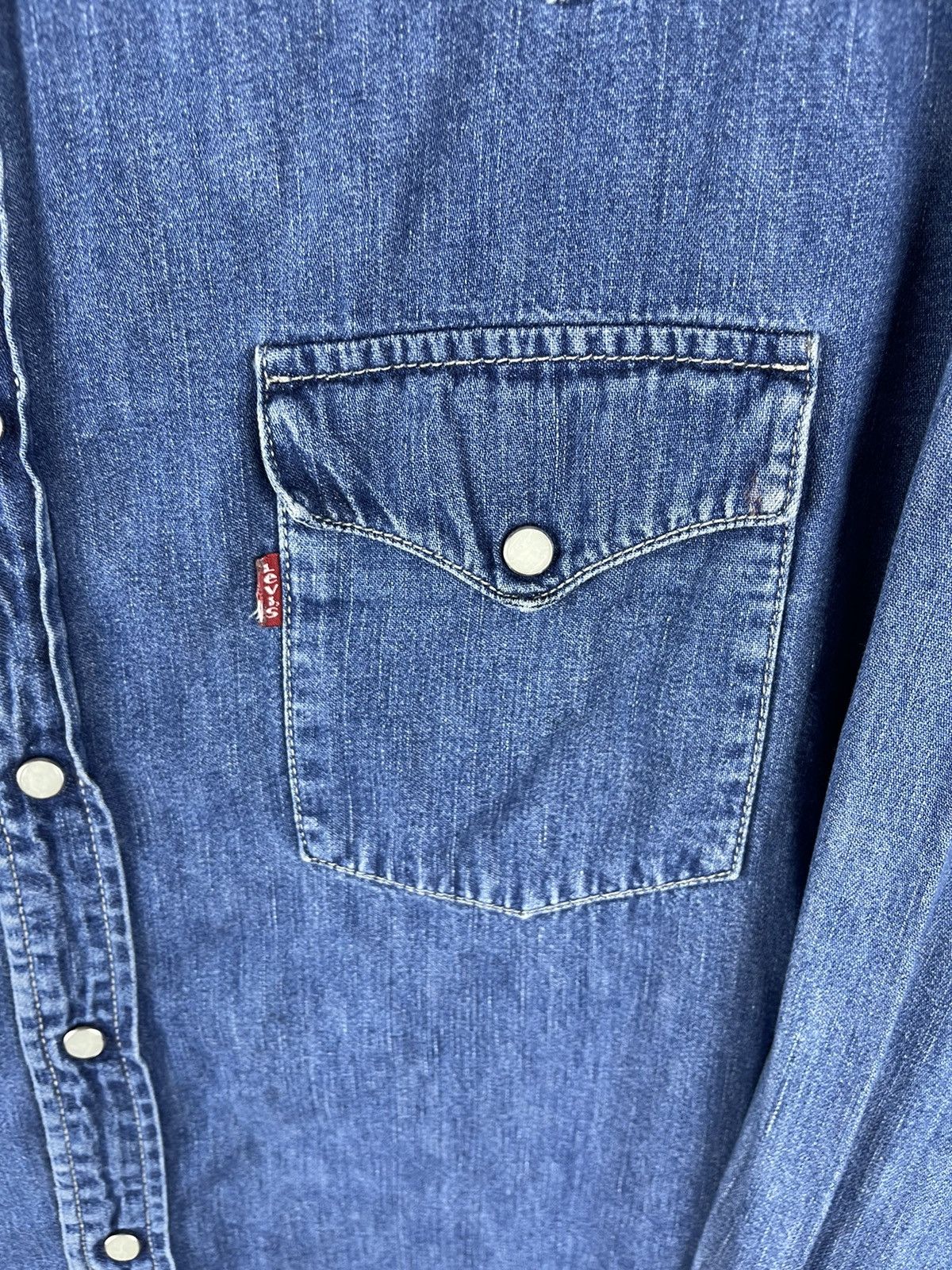 Levi's Levi’s vintage 90s red tab blue denim button up shirt Size US L / EU 52-54 / 3 - 6 Thumbnail