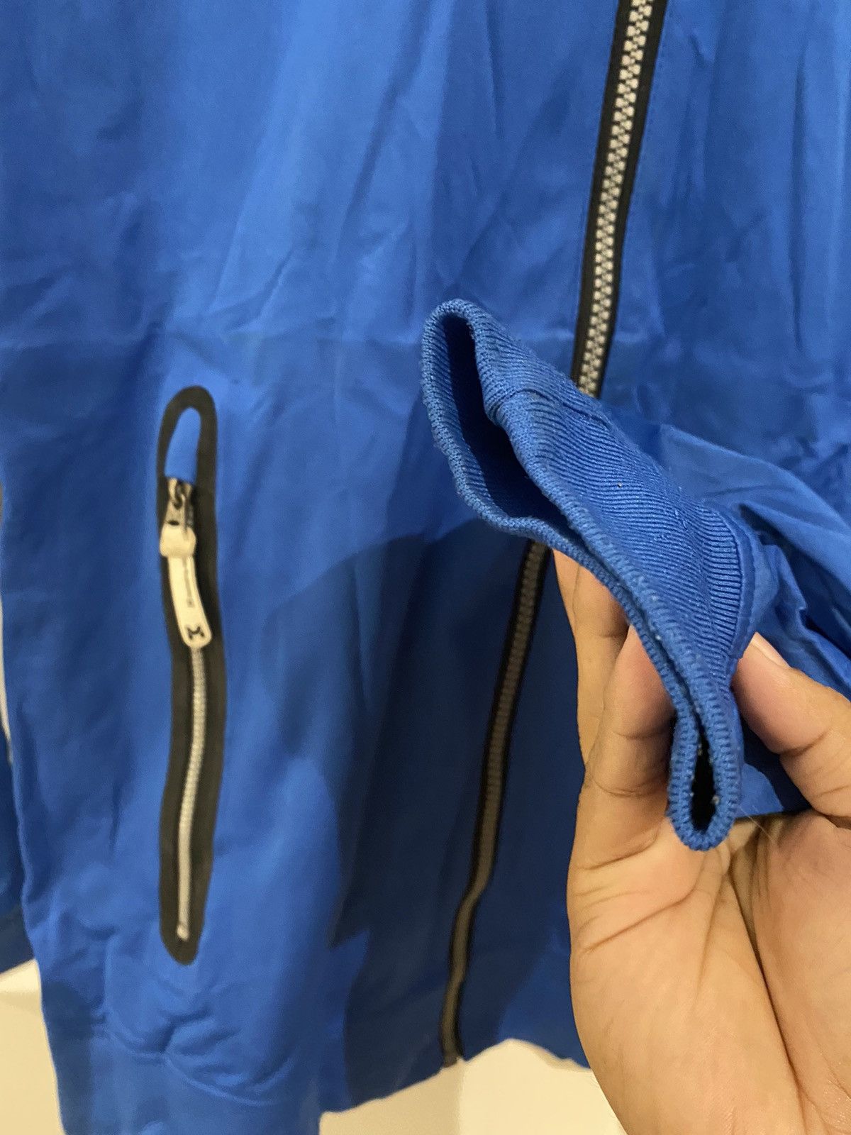 Vintage Vintage MILLET M LIMITED Outdoor Full Zipper Light Jacket Size US S / EU 44-46 / 1 - 5 Thumbnail
