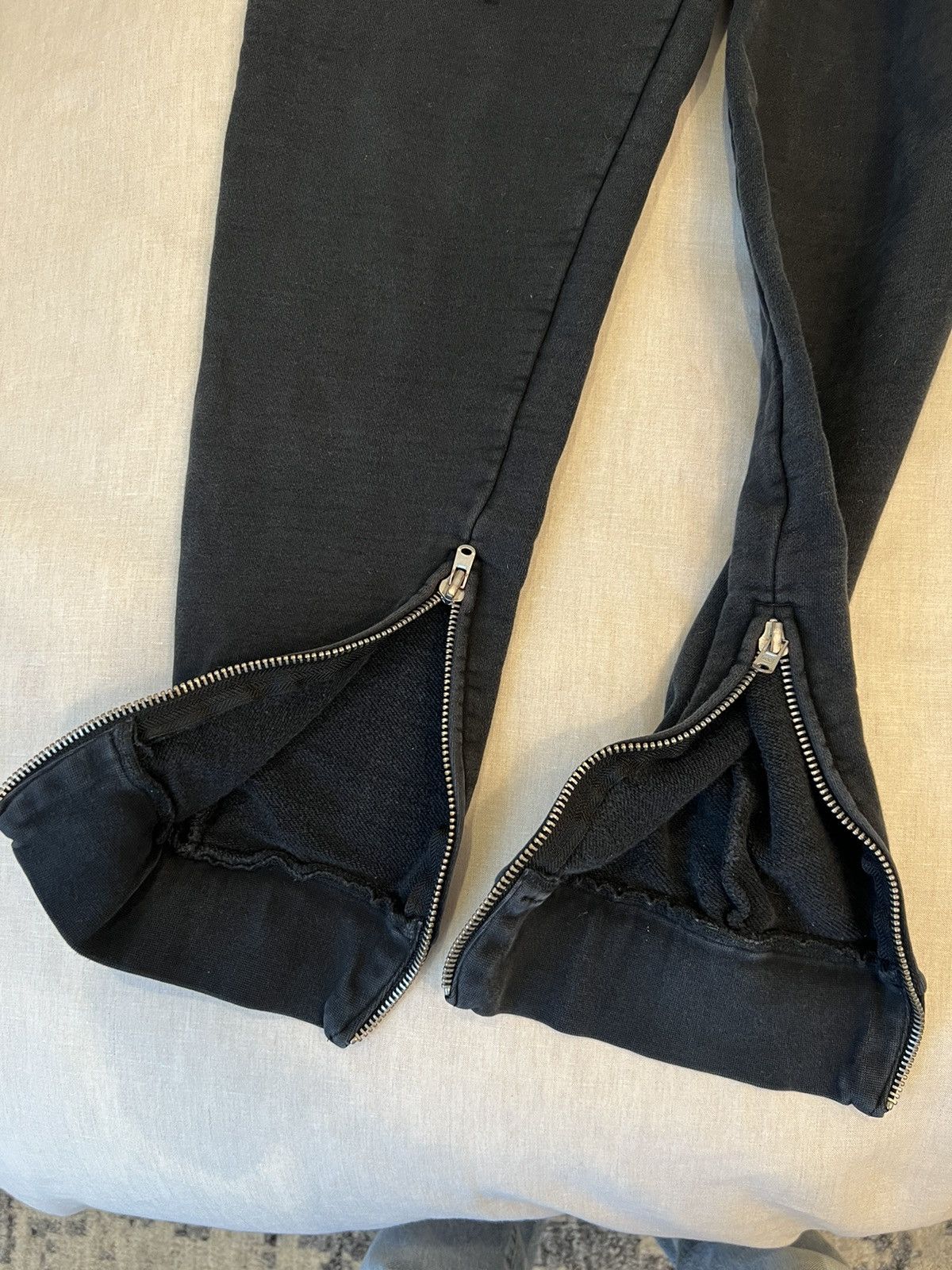 Essentials FOG Collection 2 Black Joggers Size US 30 / EU 46 - 3 Thumbnail