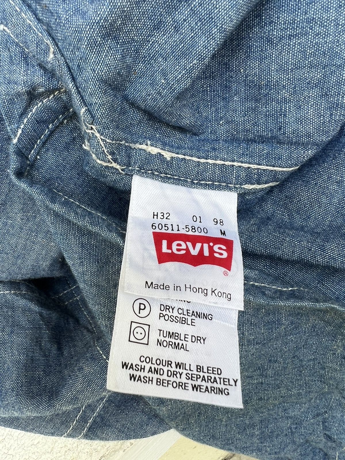 Levi's Vintage 1998 Levi’s Chambray Work Shirt Size US M / EU 48-50 / 2 - 19 Thumbnail