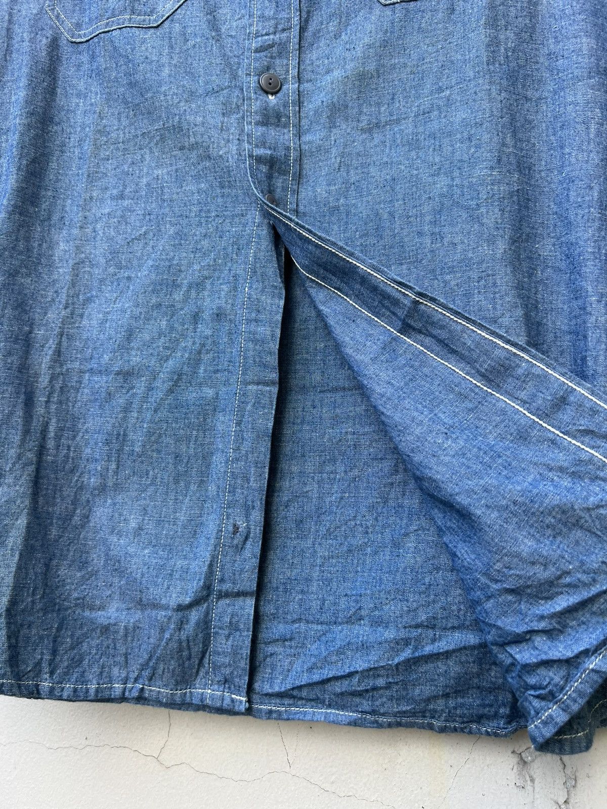 Levi's Vintage 1998 Levi’s Chambray Work Shirt Size US M / EU 48-50 / 2 - 13 Thumbnail