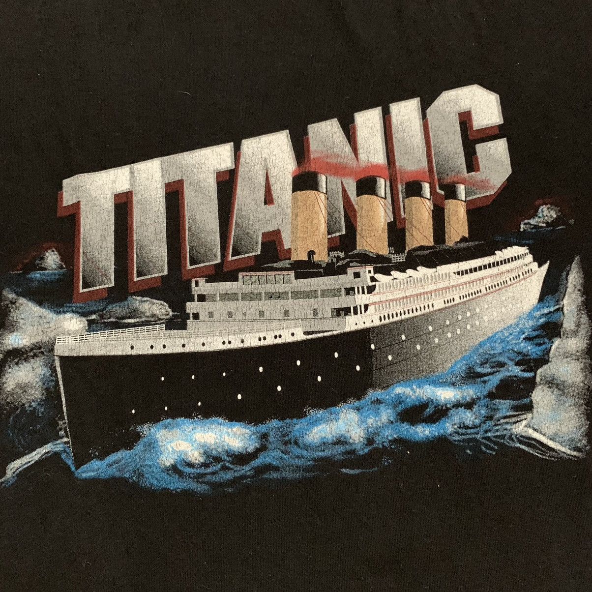 Tultex × Vintage Vintage 90s Titanic Graphic Tee Shirt Size US L / EU 52-54 / 3 - 2 Thumbnail