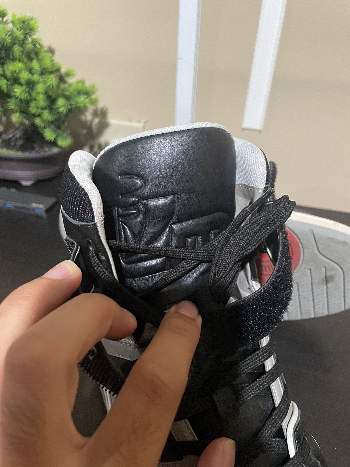 Louis Vuitton × Virgil Abloh Virgil Abloh Louis Vuitton 408 High Black Sneakers Size US 9 / EU 42 - 10 Thumbnail