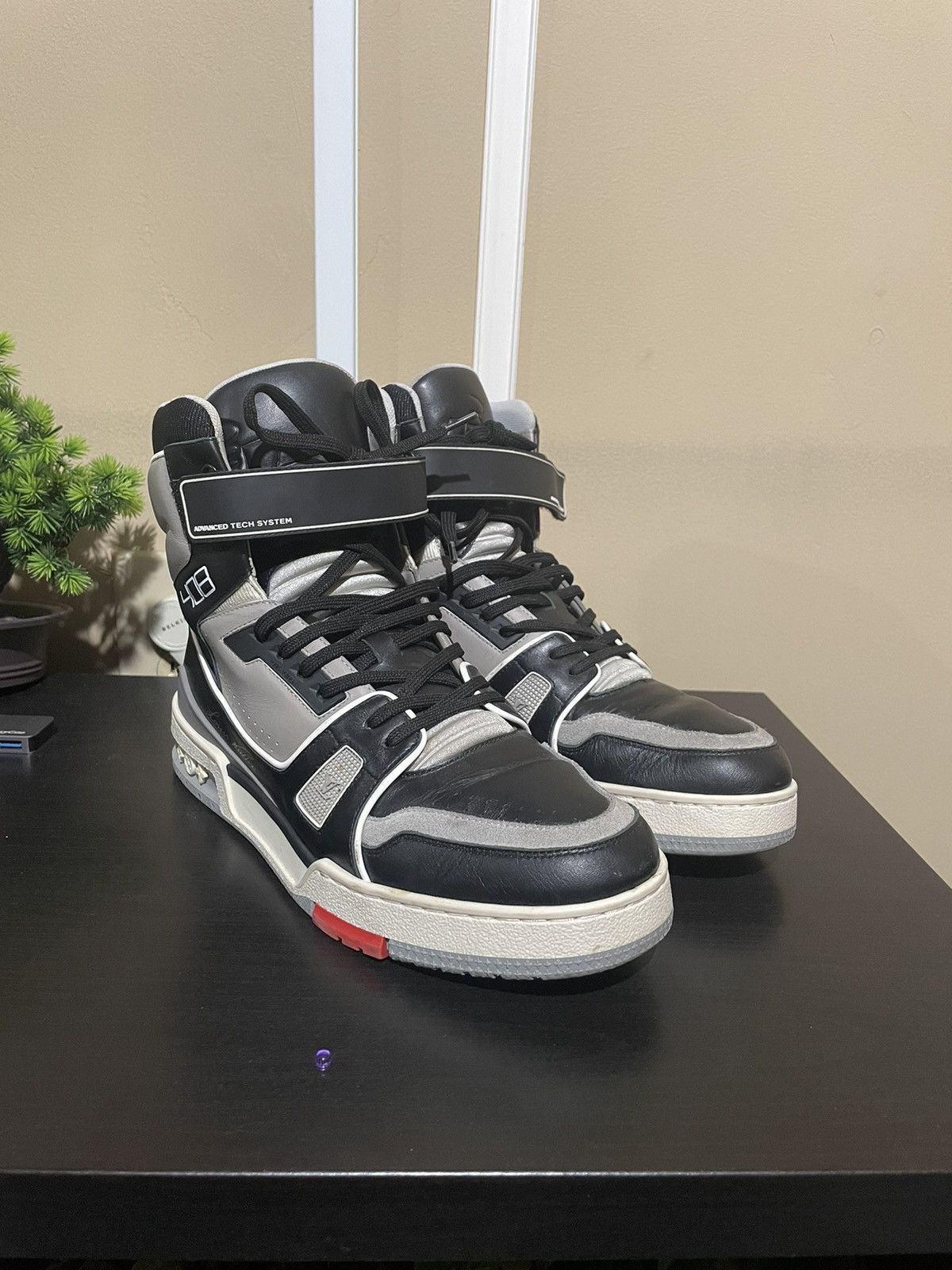 Louis Vuitton × Virgil Abloh Virgil Abloh Louis Vuitton 408 High Black Sneakers Size US 9 / EU 42 - 2 Thumbnail