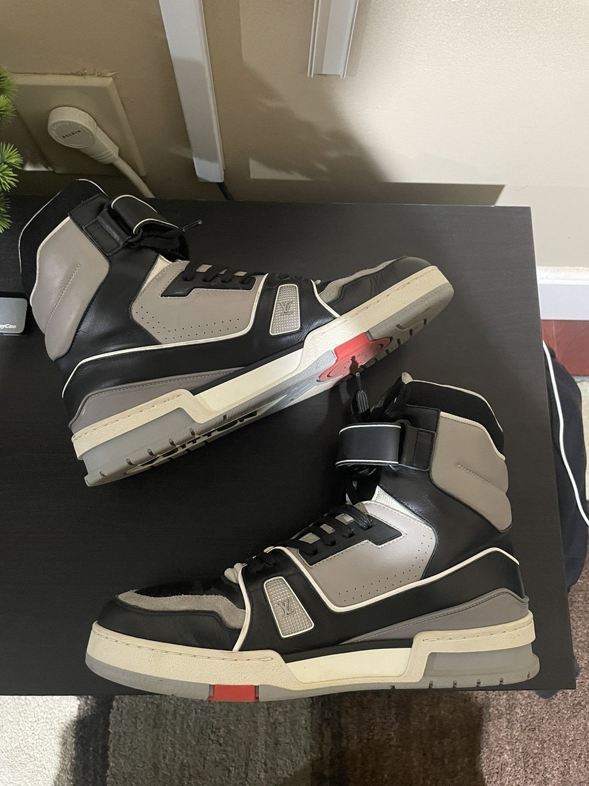 Louis Vuitton × Virgil Abloh Virgil Abloh Louis Vuitton 408 High Black Sneakers Size US 9 / EU 42 - 4 Thumbnail