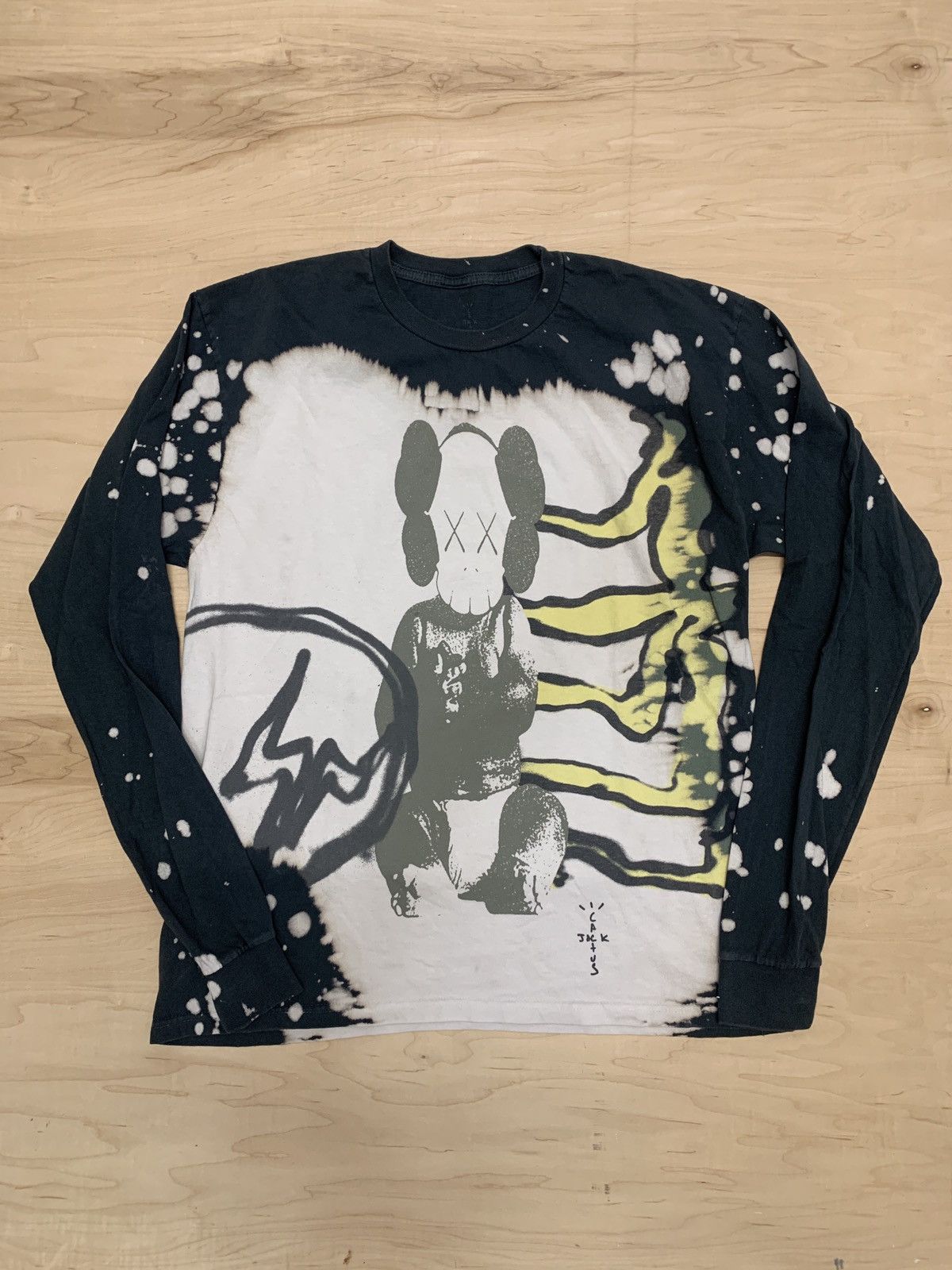 travis scott kaws long sleeve