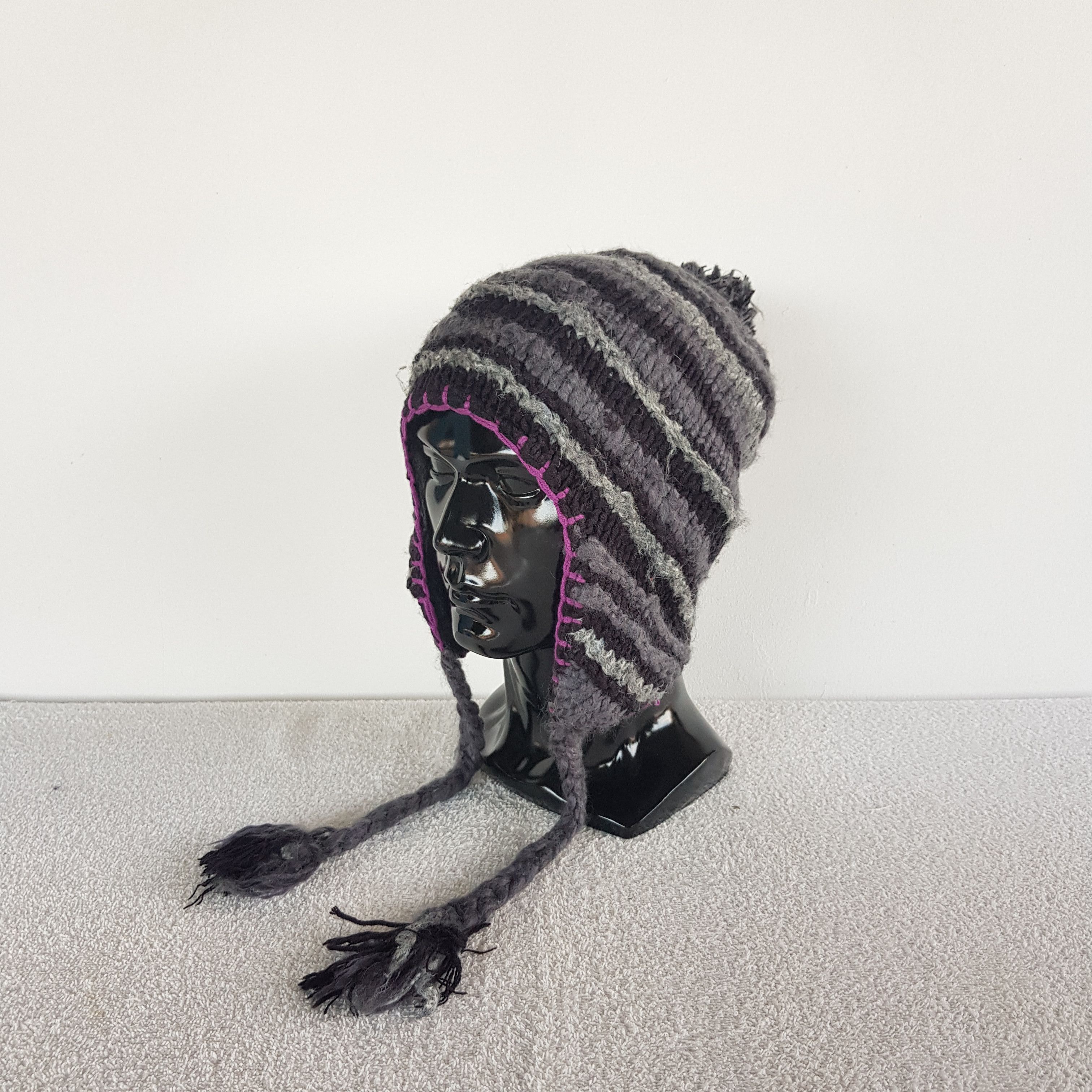 If Six Was Nine × Japanese Brand Unknown Japanese Beanie Stripe Snow Cap Multicolor Hats Size ONE SIZE - 1 Thumbnail