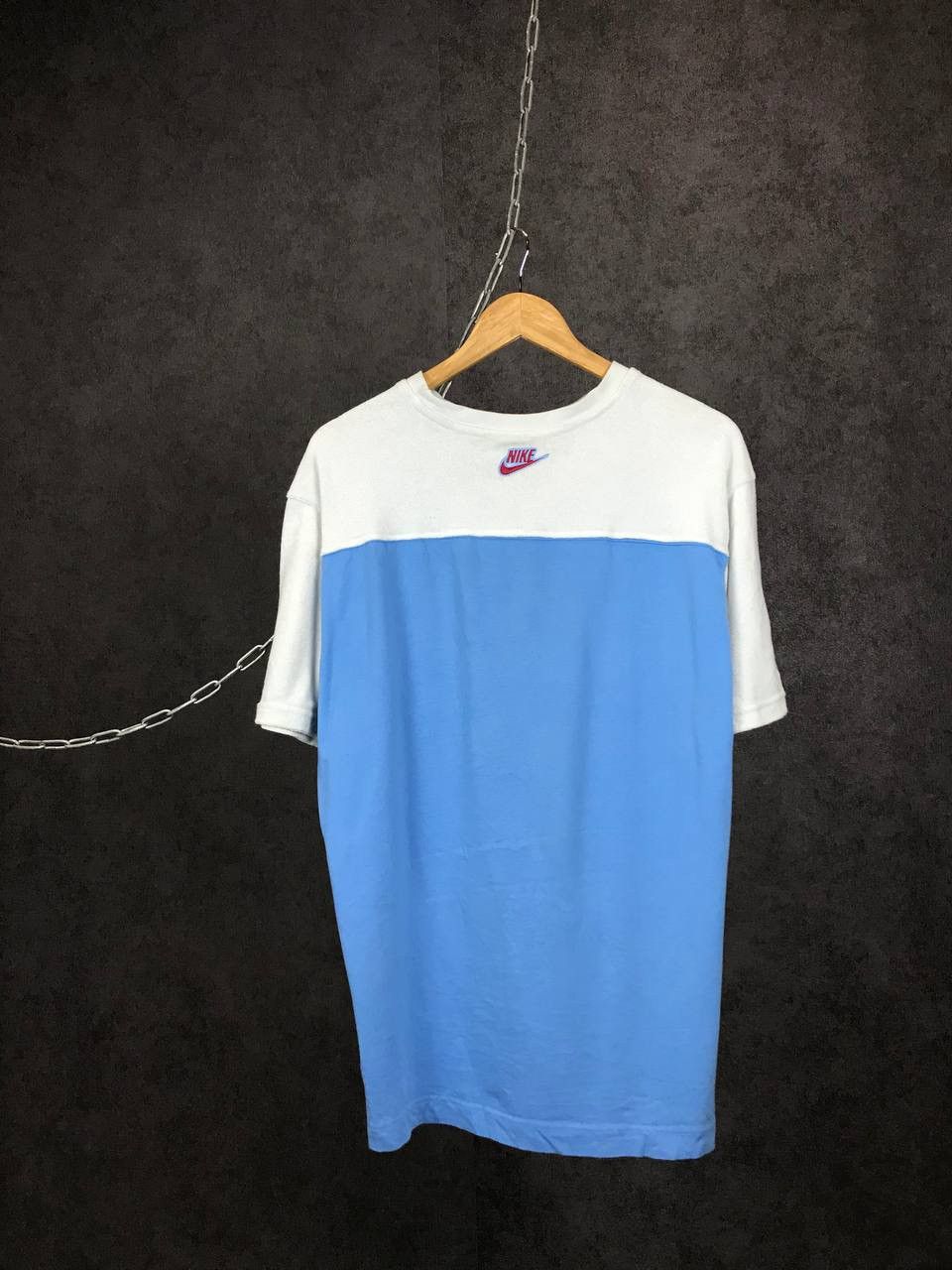 Vintage Nike swoosh streetwear vintage center logo tee Size US L / EU 52-54 / 3 - 7 Thumbnail
