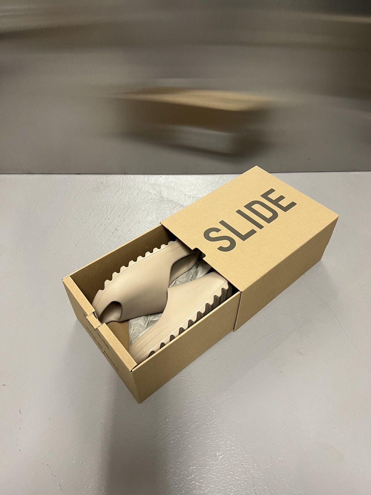 Adidas × Kanye West YEEZY SLIDES Size US 9 / EU 42 - 2 Thumbnail