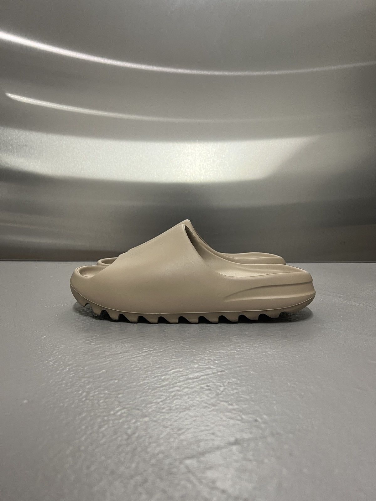 Adidas × Kanye West YEEZY SLIDES Size US 9 / EU 42 - 1 Thumbnail