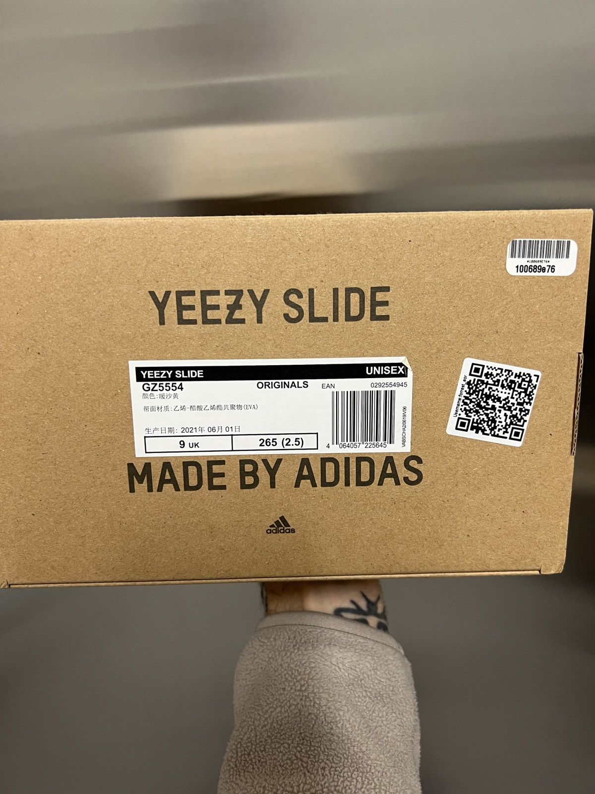 Adidas × Kanye West YEEZY SLIDES Size US 9 / EU 42 - 6 Thumbnail