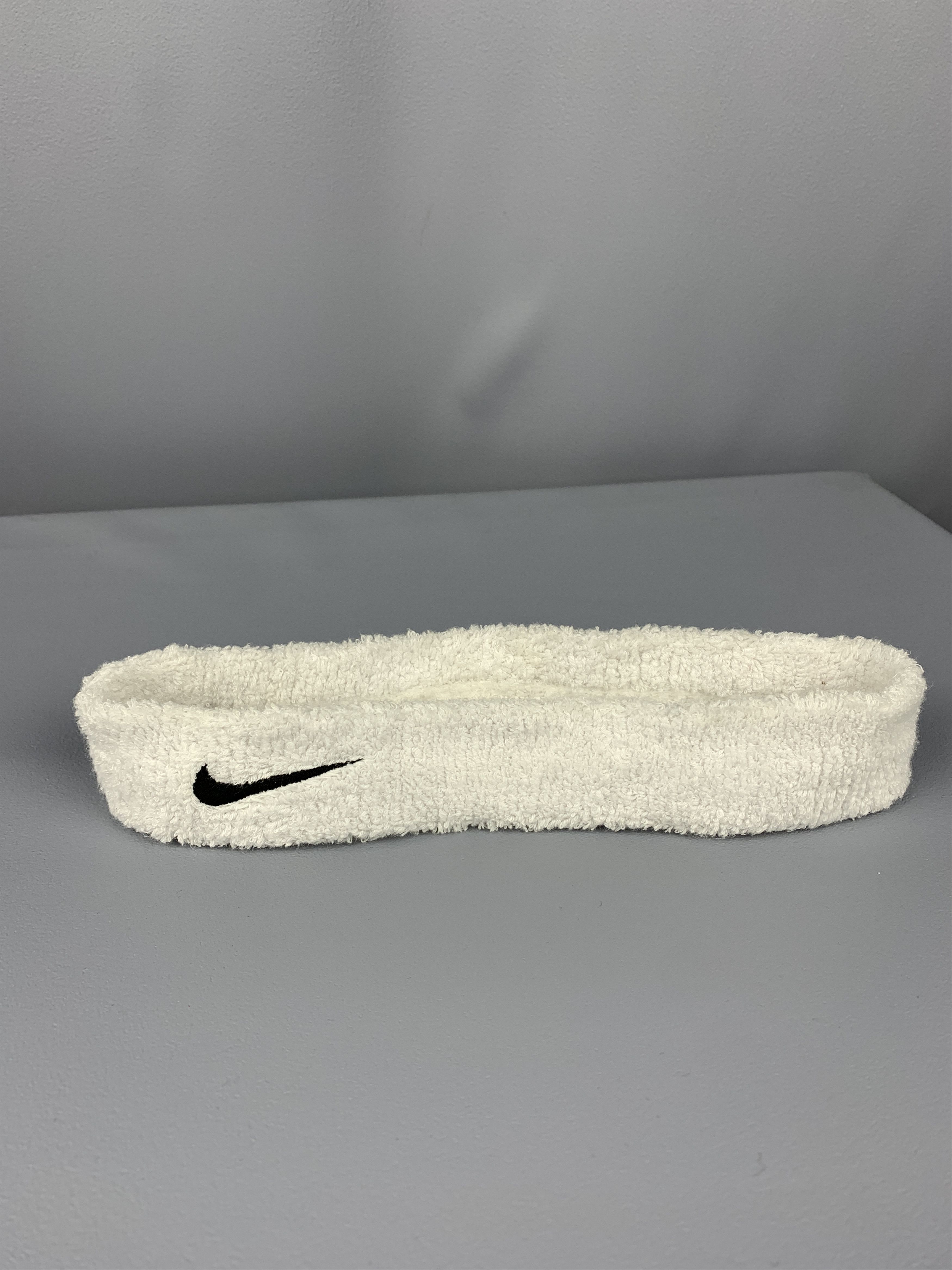 Nike Vintage Nike White Swoosh Logo Headband Y2K Travis Kanye Size ONE SIZE - 2 Thumbnail