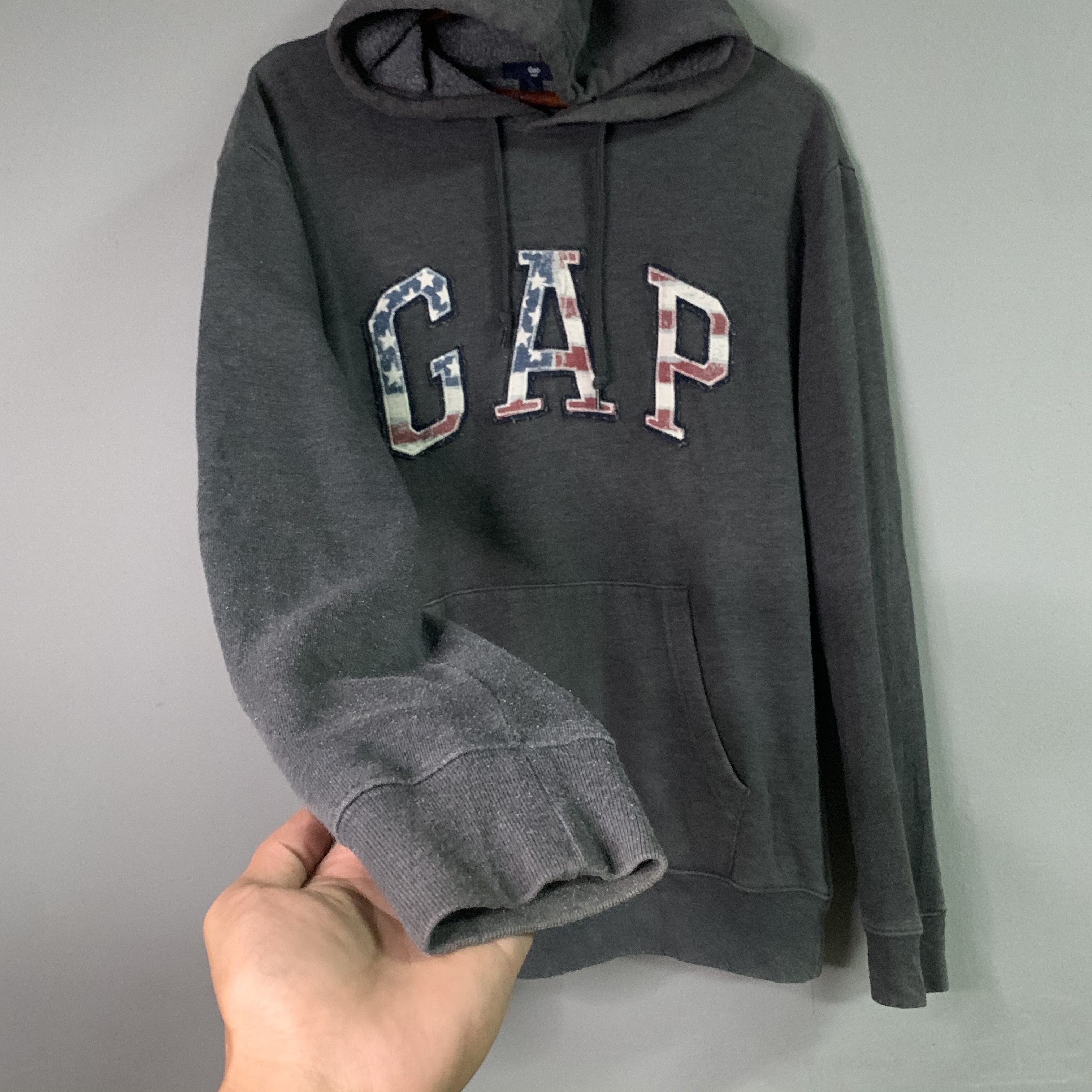 Gap Vintage Gap Spell Out American Flag Fonts Hooded Sweatshirt Size US M / EU 48-50 / 2 - 4 Thumbnail