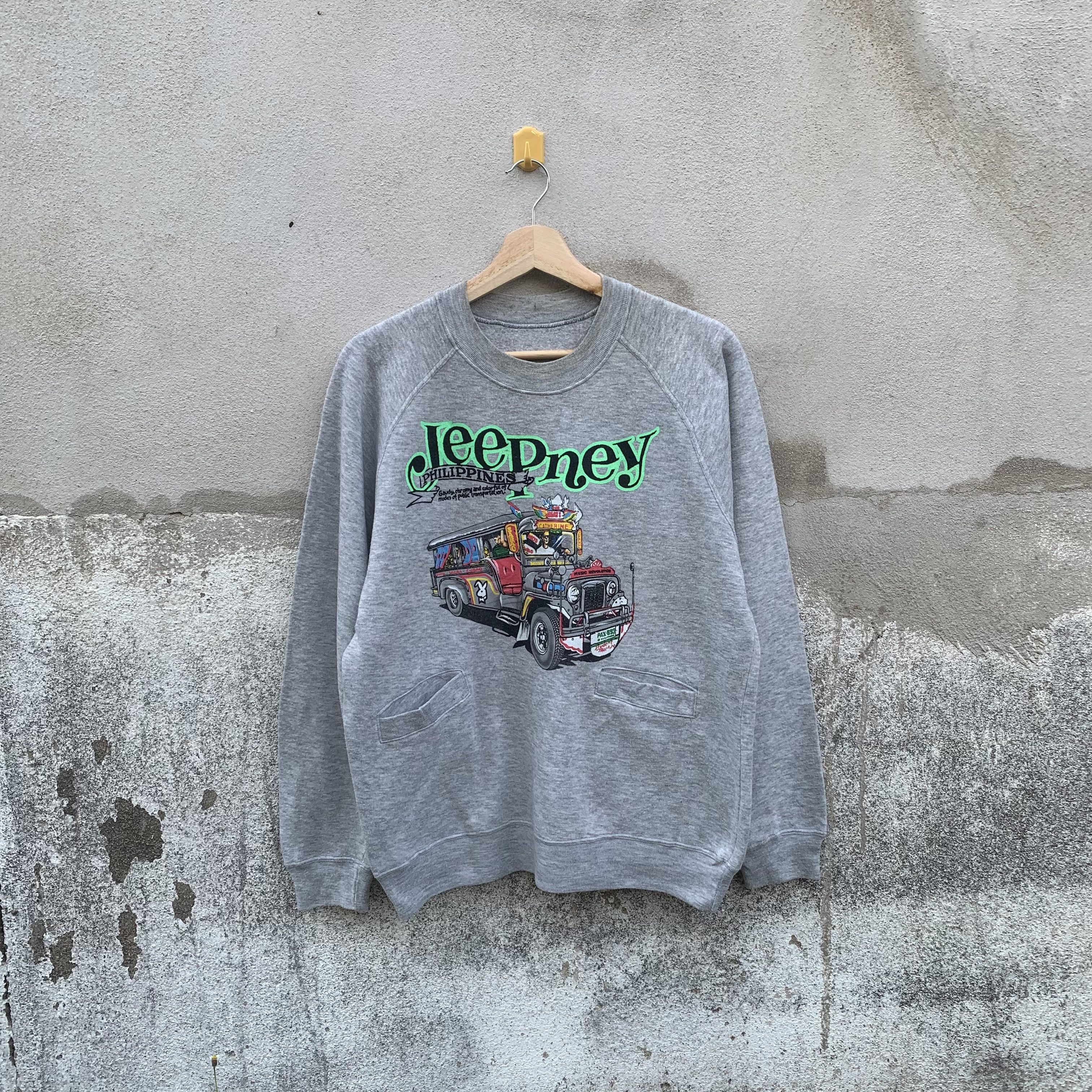 Vintage Vintage Jeepneys Crewneck Pullover Sweatshirts Nice Design Size US M / EU 48-50 / 2 - 1 Thumbnail