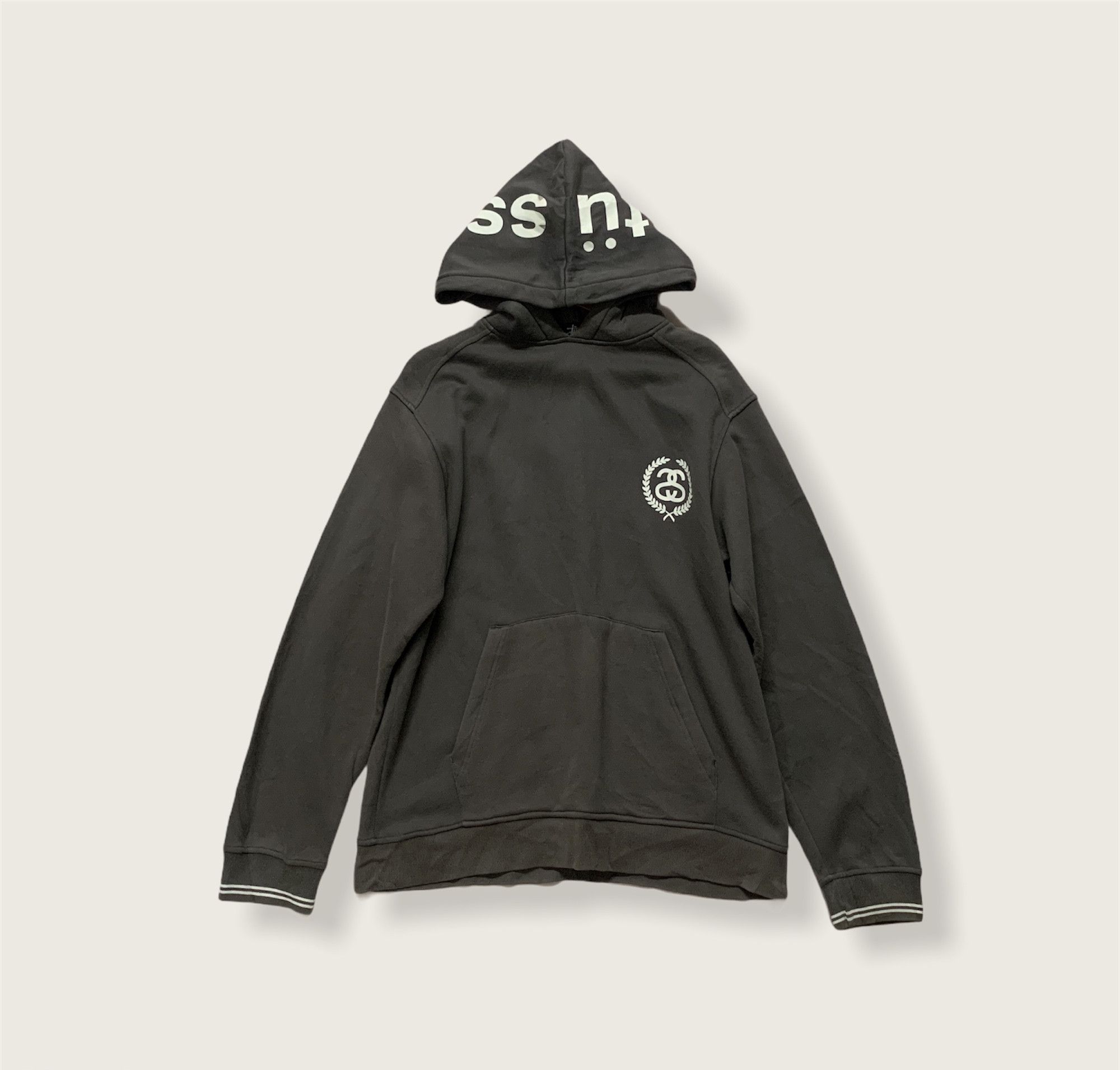 Stussy Vintage Stussy Small Logo Hooded Brand Streetwear Sweater Size US M / EU 48-50 / 2 - 1 Thumbnail