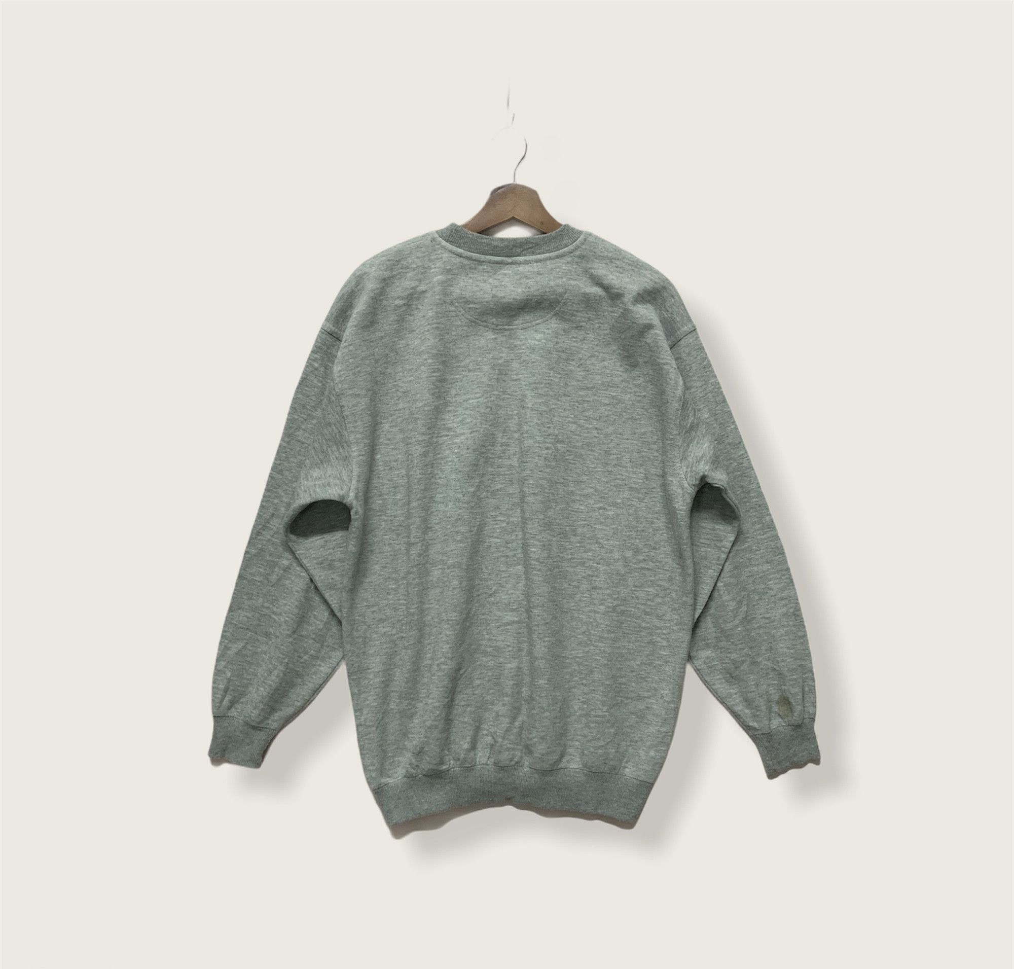 Japanese Brand Vintage Santa Papa Santa World Small Logo Crewneck Sweater Size US L / EU 52-54 / 3 - 5 Thumbnail