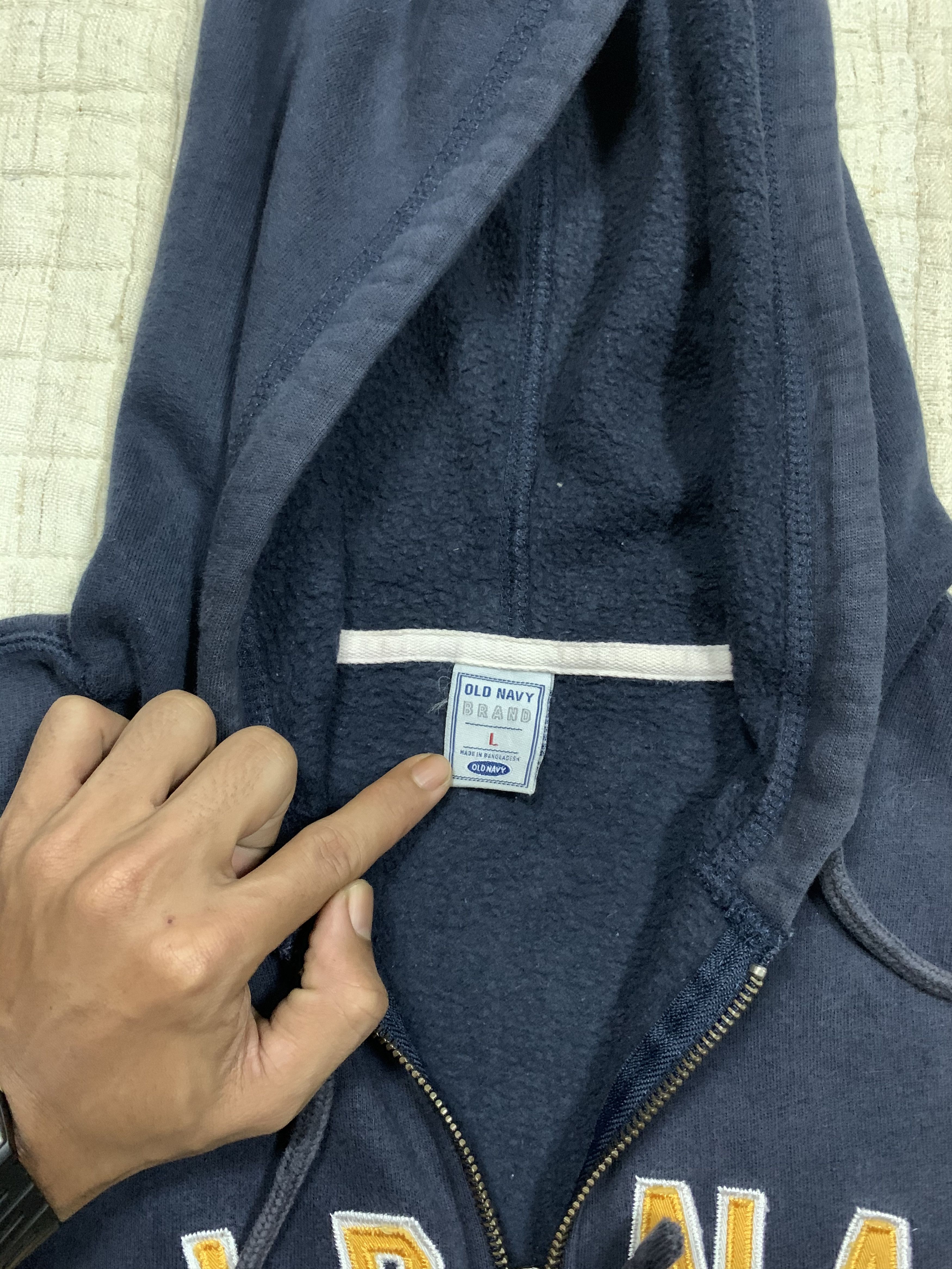 Japanese Brand × Old Navy Old Navy Spell Out Hooded Sweatshirt Large Size Size US L / EU 52-54 / 3 - 3 Thumbnail