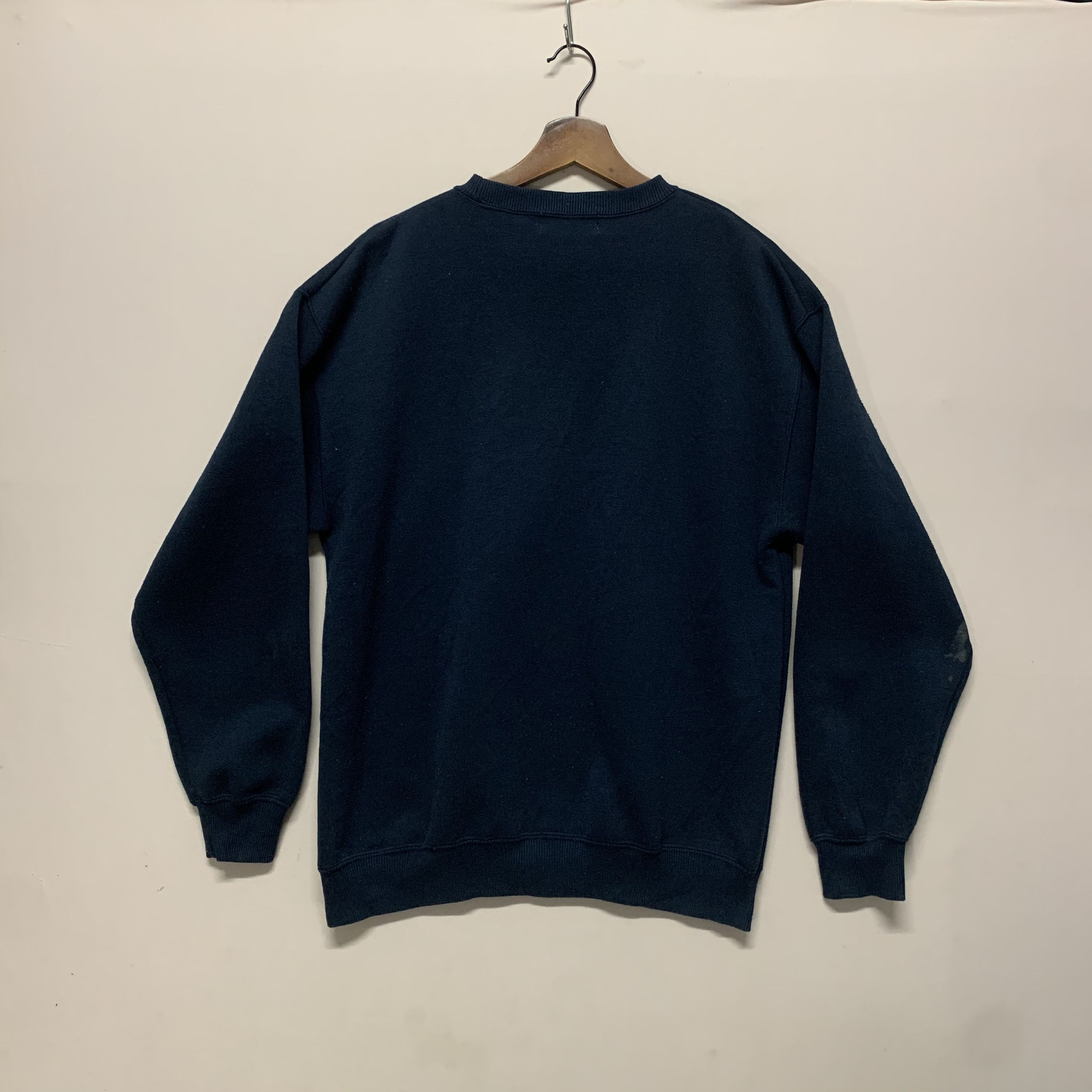 Fila Vintage Fila Embroidery Spell Out Crewneck Sweatshirt Size US M / EU 48-50 / 2 - 7 Thumbnail
