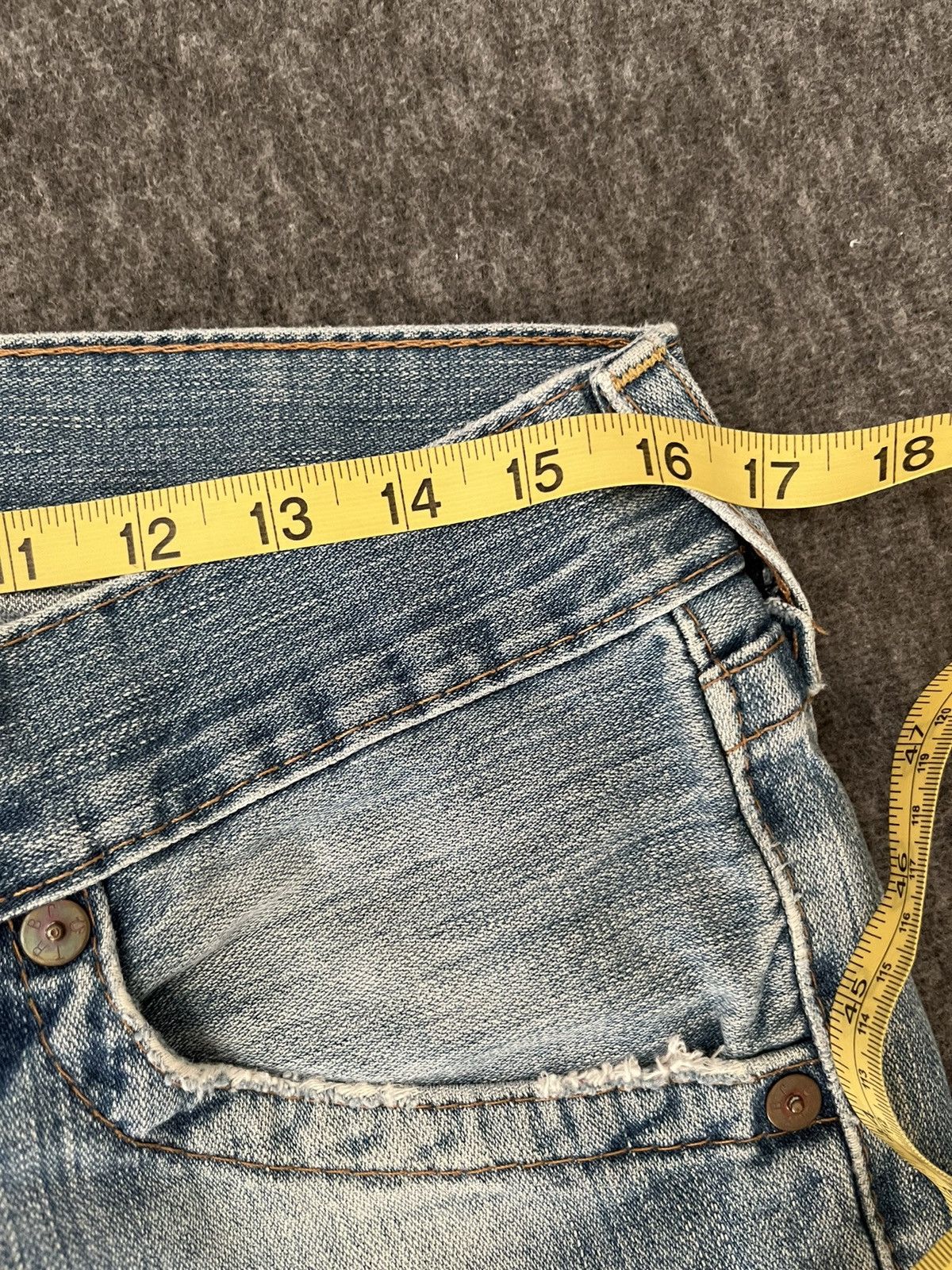 True Religion True Religion Stonewash Jeans Made in USA Size US 31 - 14 Thumbnail