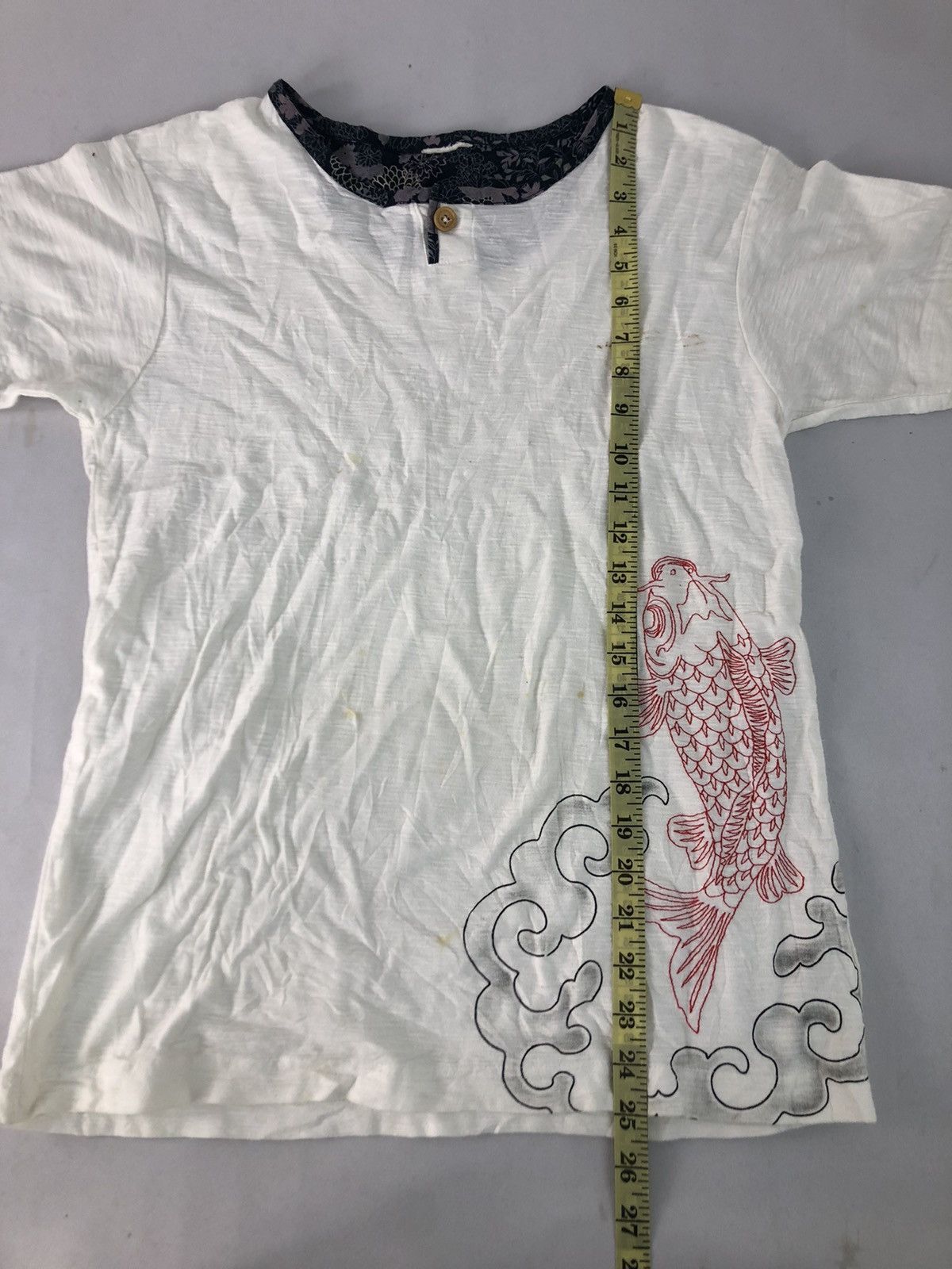 Japanese Brand Rare Japanese Sukajan Embroidery Koi Fish Logo Henley Neck Size US S / EU 44-46 / 1 - 9 Thumbnail