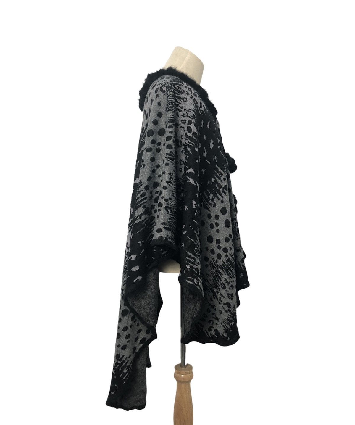 Designer × Japanese Brand Poncho Coat Size US L / EU 52-54 / 3 - 4 Thumbnail
