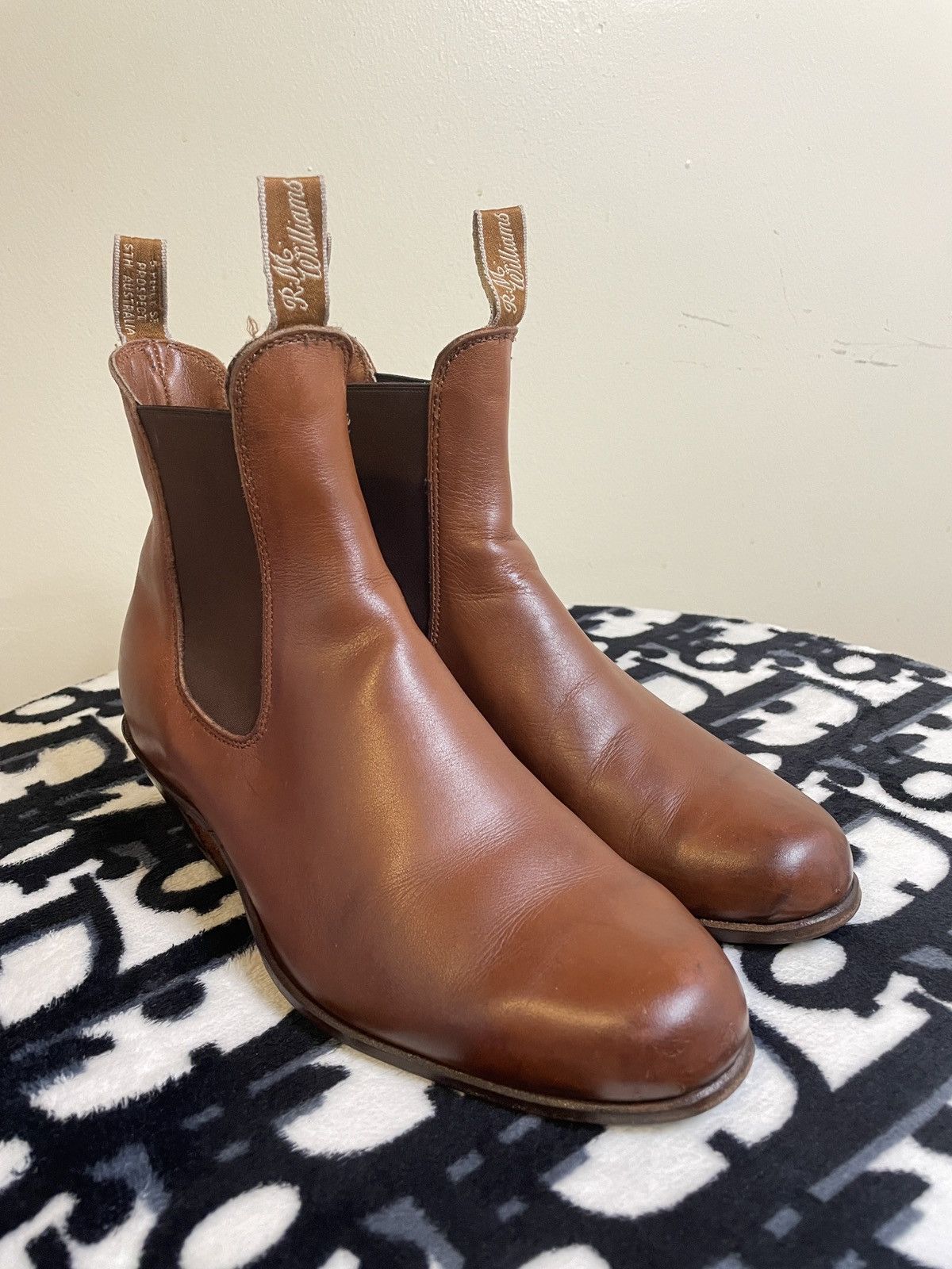 Rm williams bushman hot sale boots cuban heel