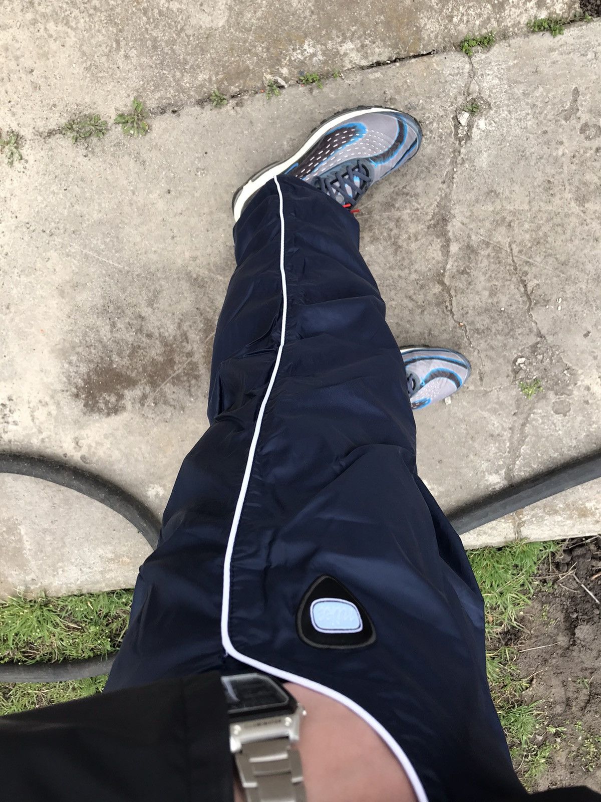 Nike × Vintage Nike 00s Nylon Navy Pants Y2K Size US 32 / EU 48 - 9 Thumbnail
