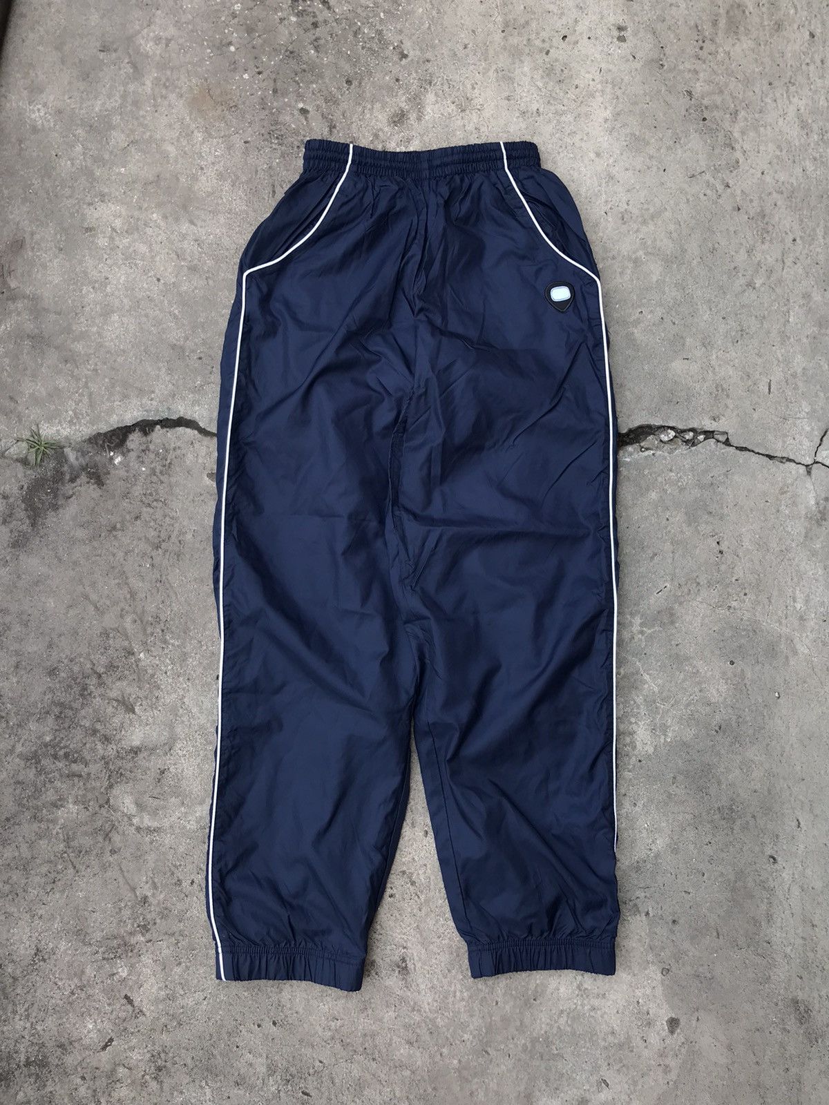 Nike × Vintage Nike 00s Nylon Navy Pants Y2K Size US 32 / EU 48 - 1 Thumbnail